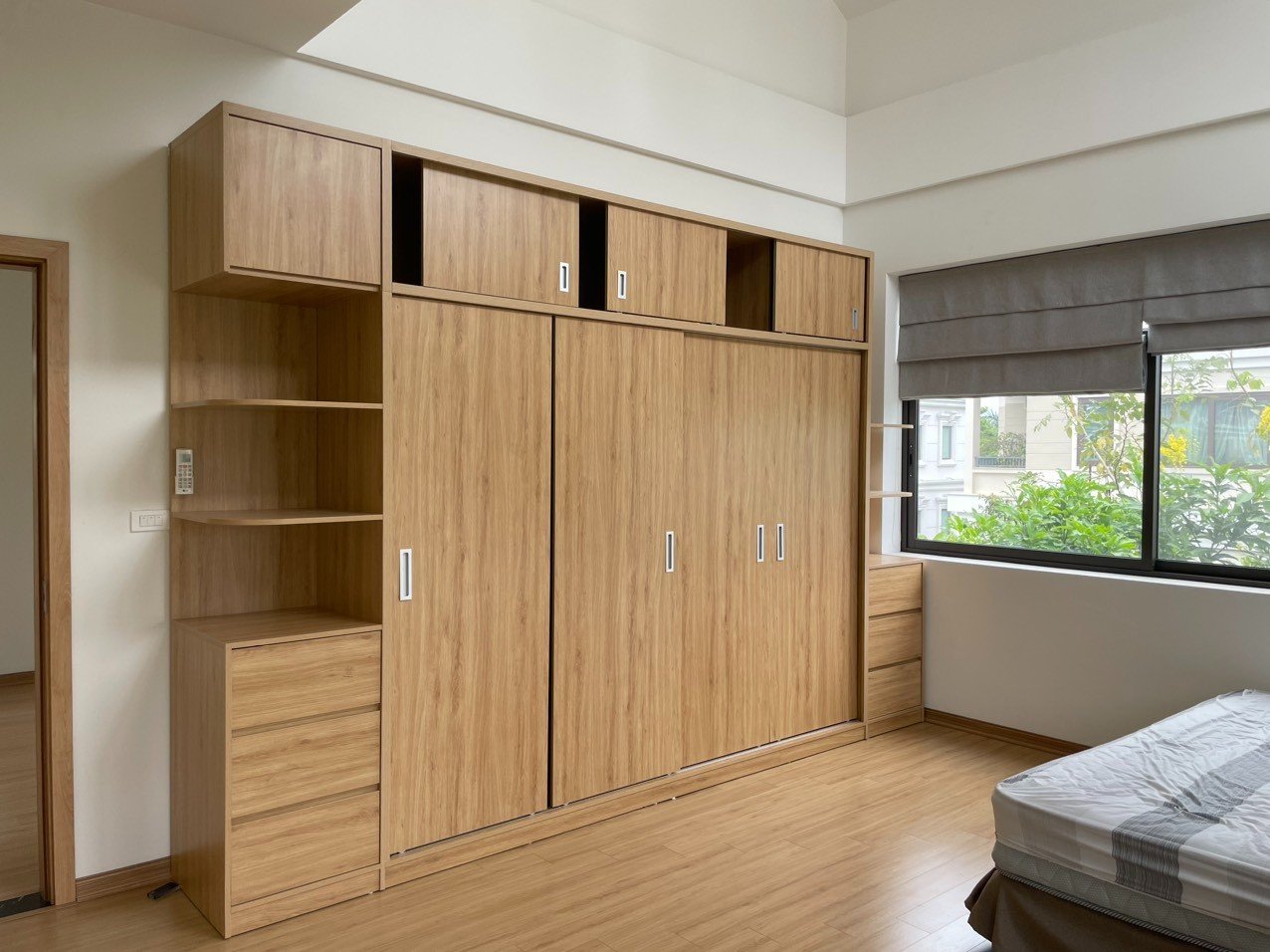 Cho thuê biệt thự đơn lập Starlake: 285m2 x 3,5 tầng hoàn thiện full đồ, vào ở luôn 7