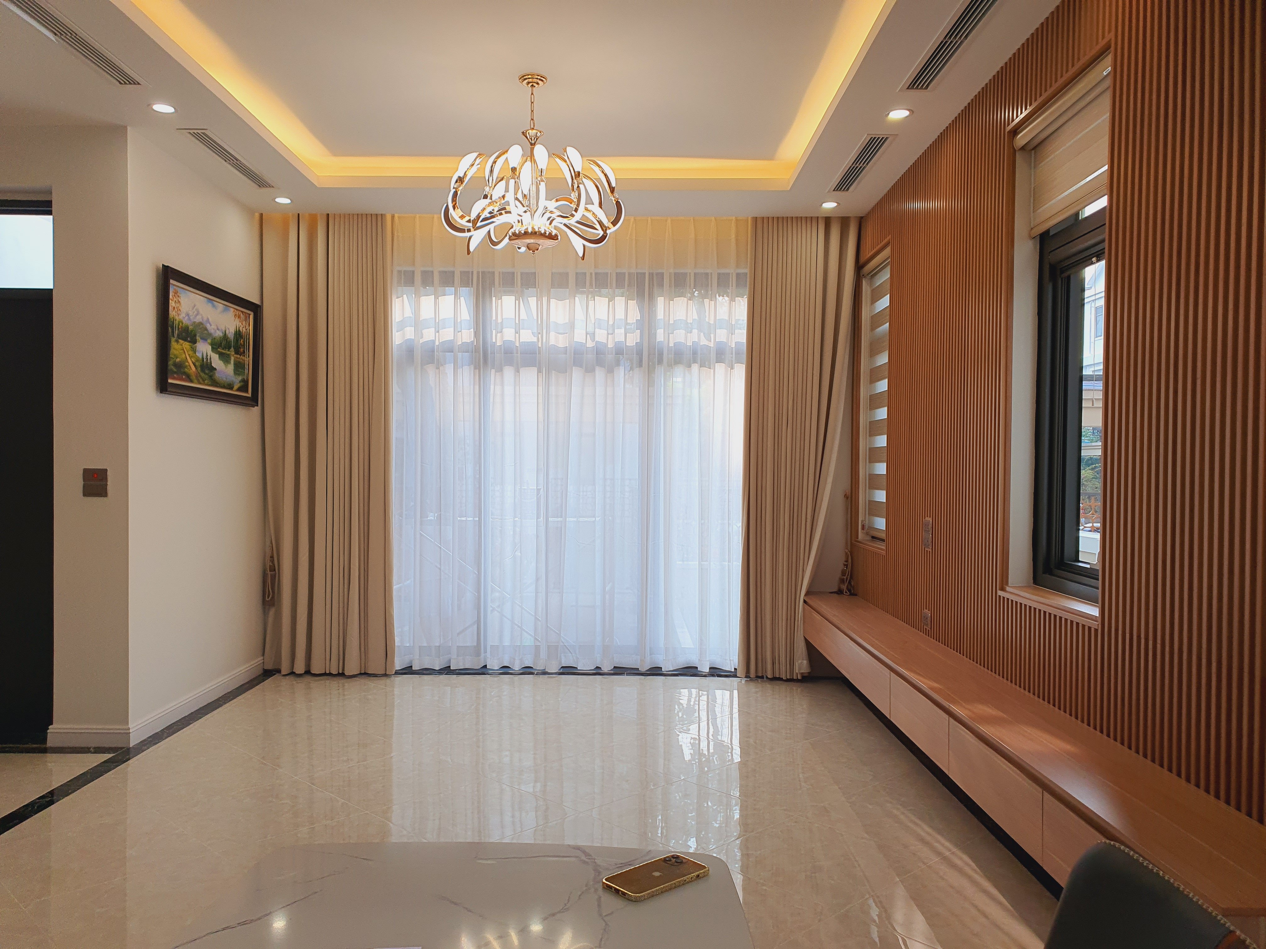 Cho thuê biệt thự full đồ duy nhất tại Starlake Tây Hồ Tây 2