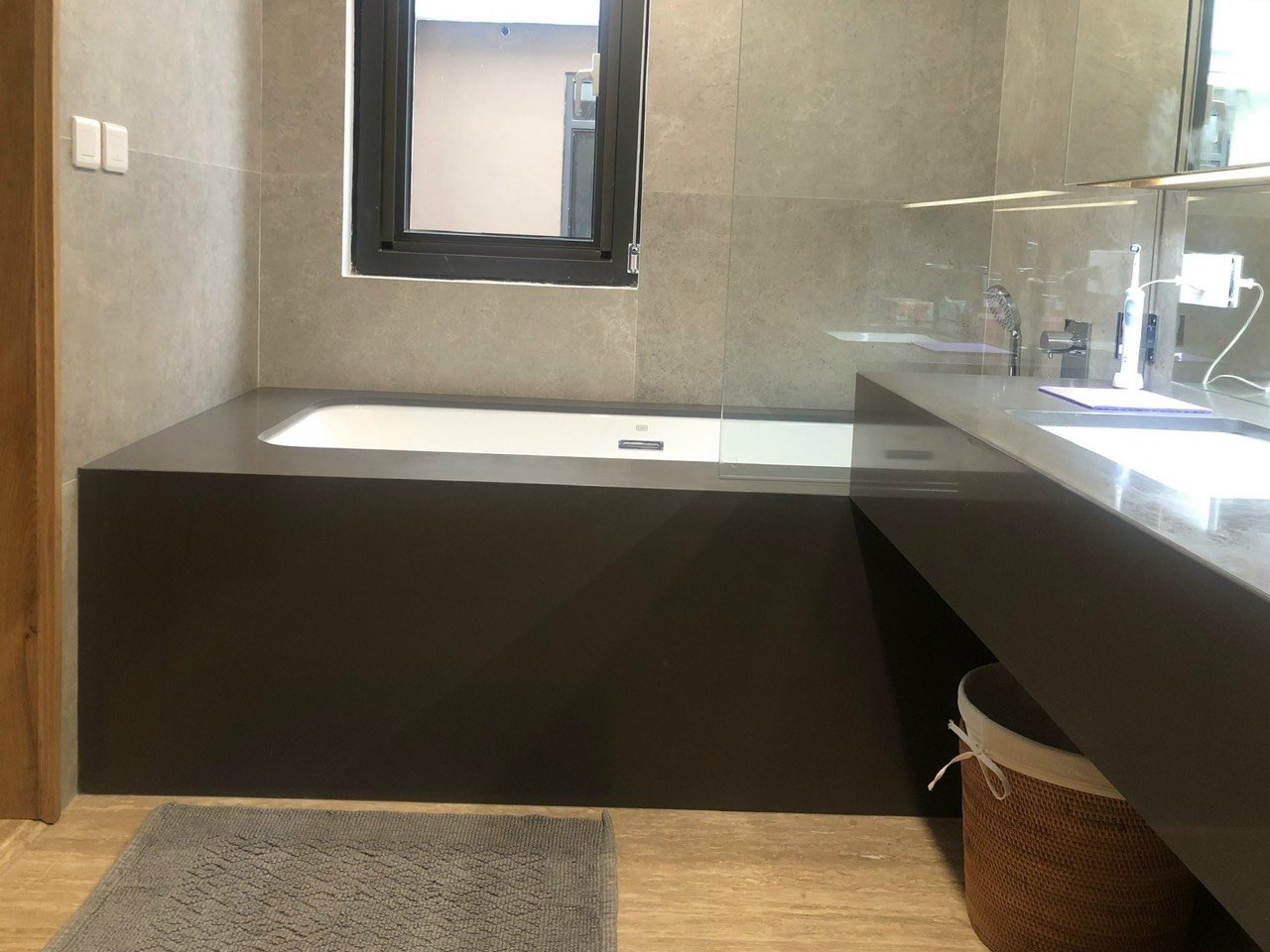 Cho thuê biệt thự song lập 4PN/222m2 full đồ đẹp tại Starlake, nhà có thang máy 6