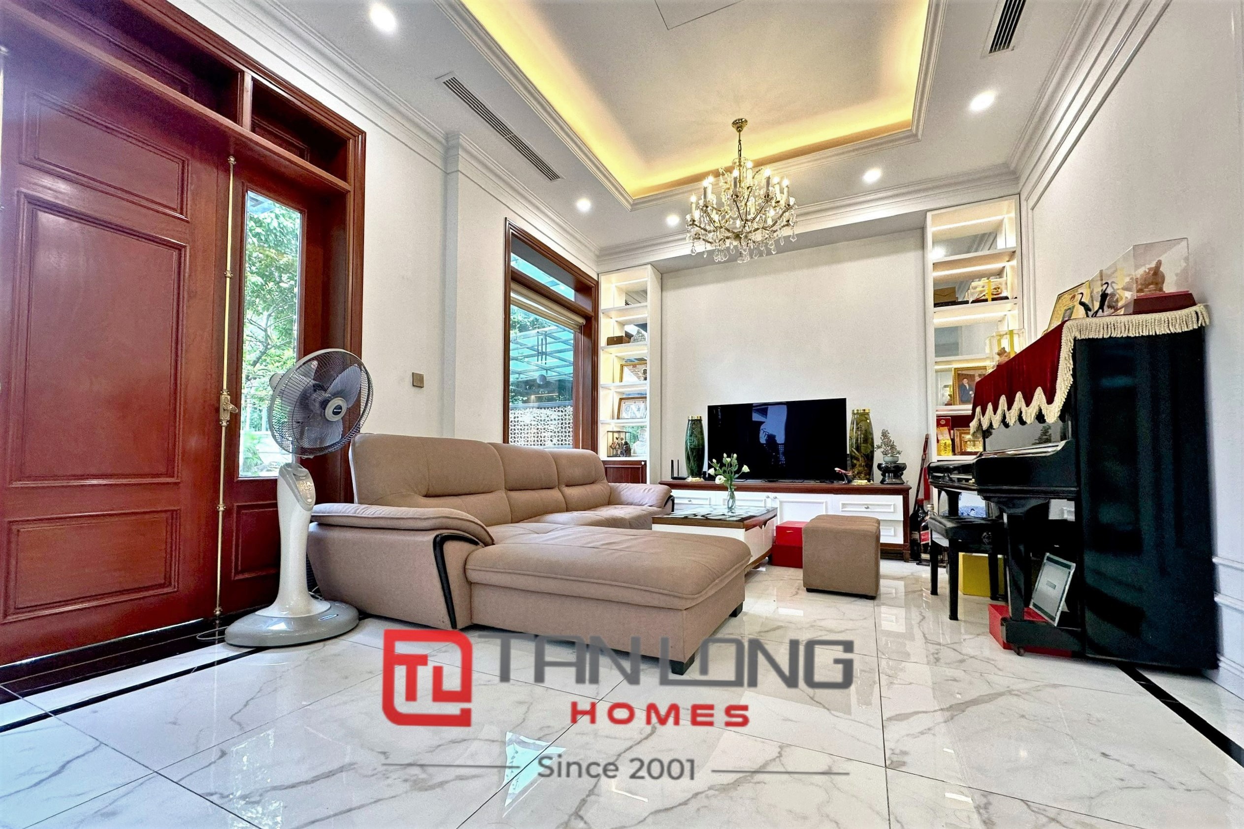 Cho thuê biệt thự song lập H6 Starlake: 5PN/215m2 full đồ nhập khẩu, có thang máy 1