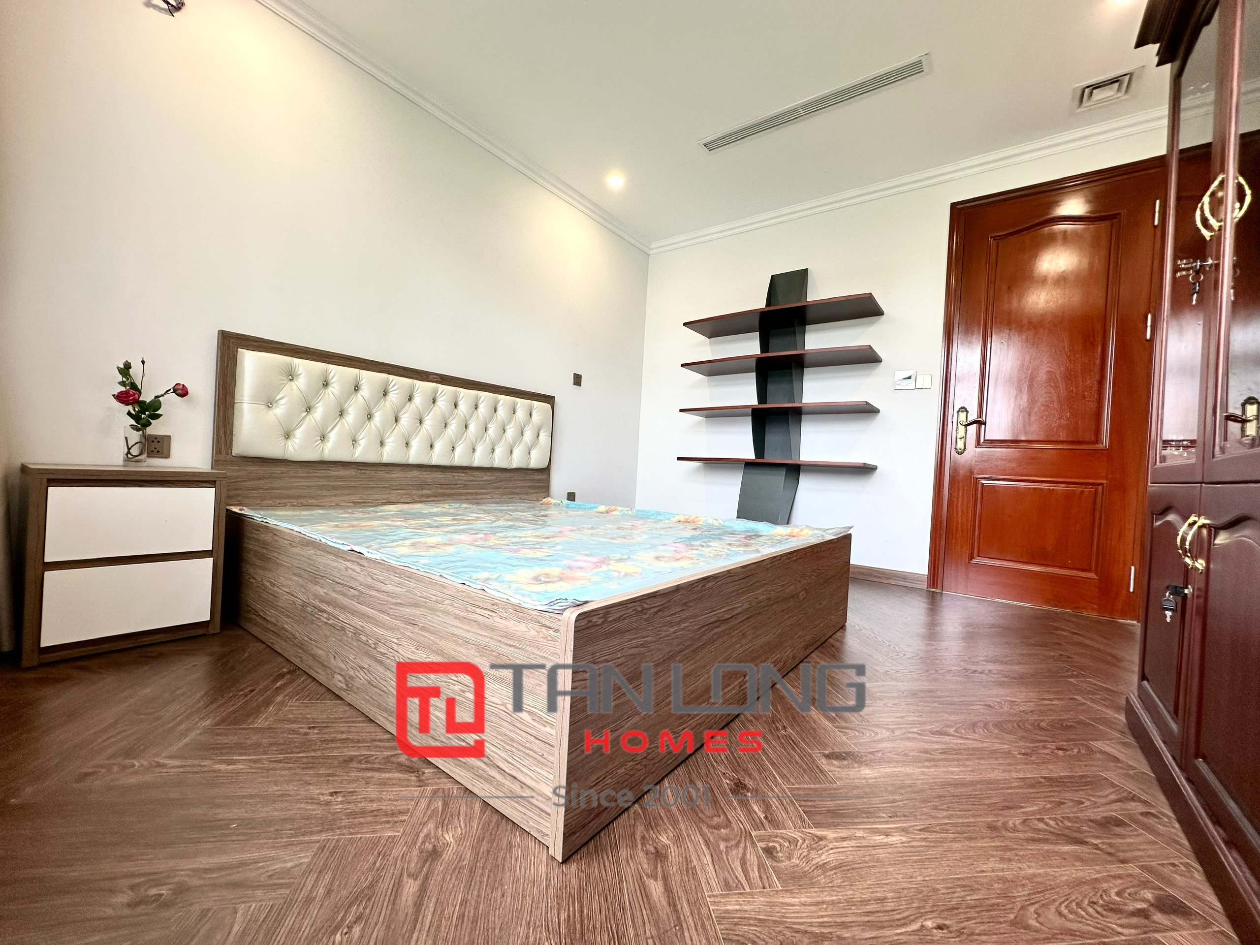 Cho thuê biệt thự song lập H6 Starlake: 5PN/215m2 full đồ nhập khẩu, có thang máy 21