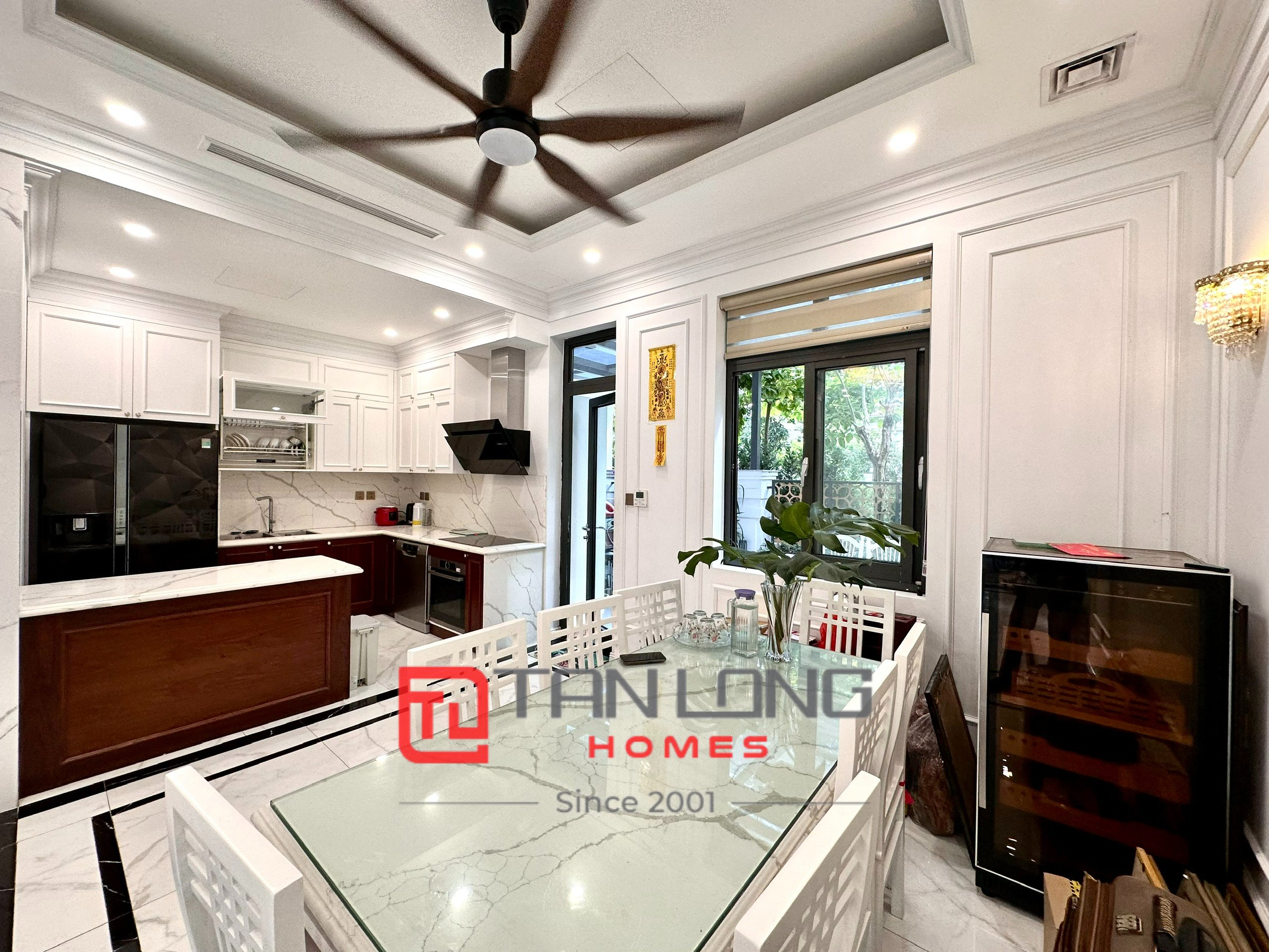 Cho thuê biệt thự song lập H6 Starlake: 5PN/215m2 full đồ nhập khẩu, có thang máy 8