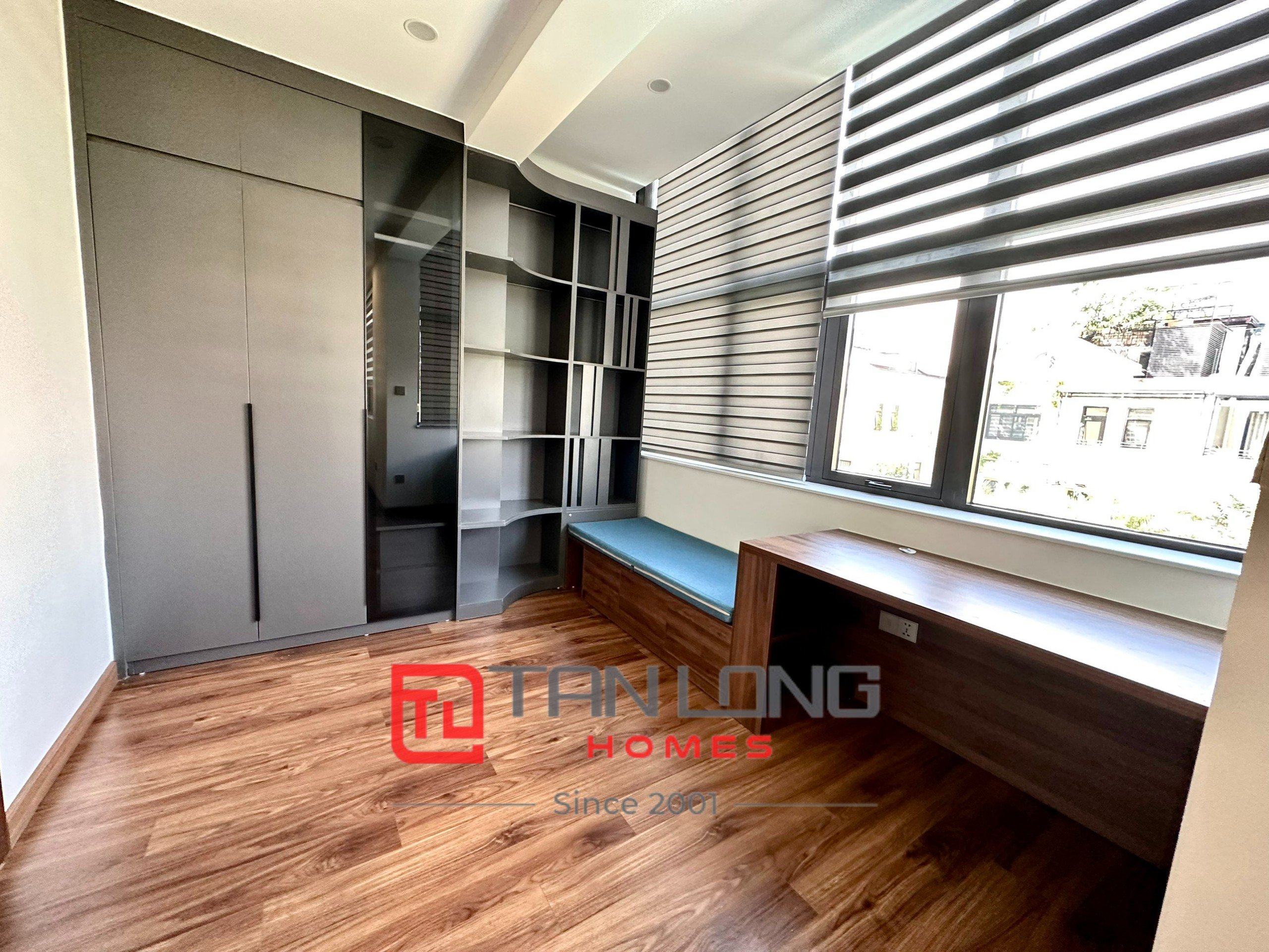 Cho thuê biệt thự Song lập Starlake: 215m2 căn góc 3 mặt thoáng, full đồ nhập khẩu 12