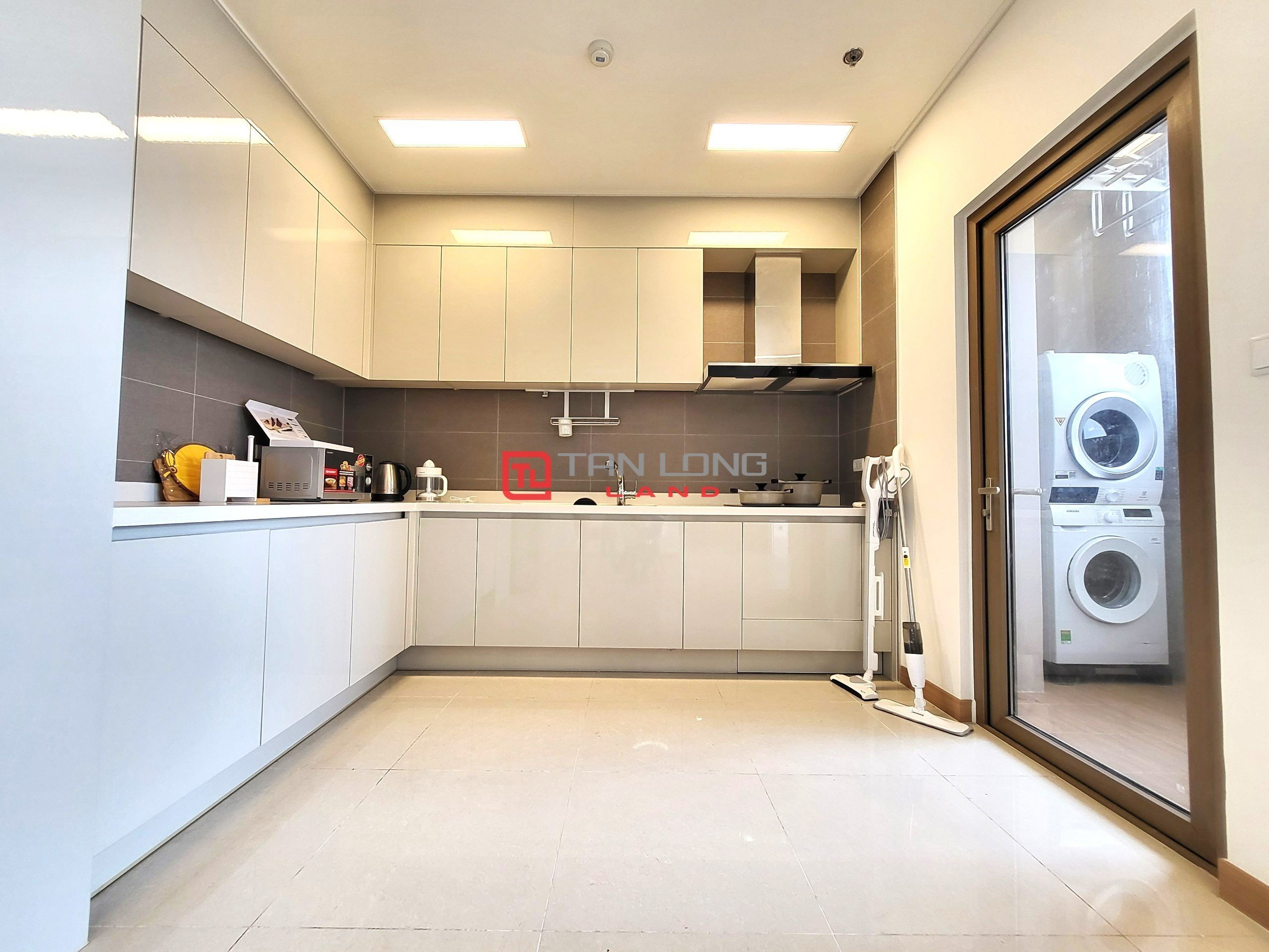 Cho thuê căn 2 ngủ 100m2 full đồ mới tại chung cư cao cấp Starlake tòa 902 7