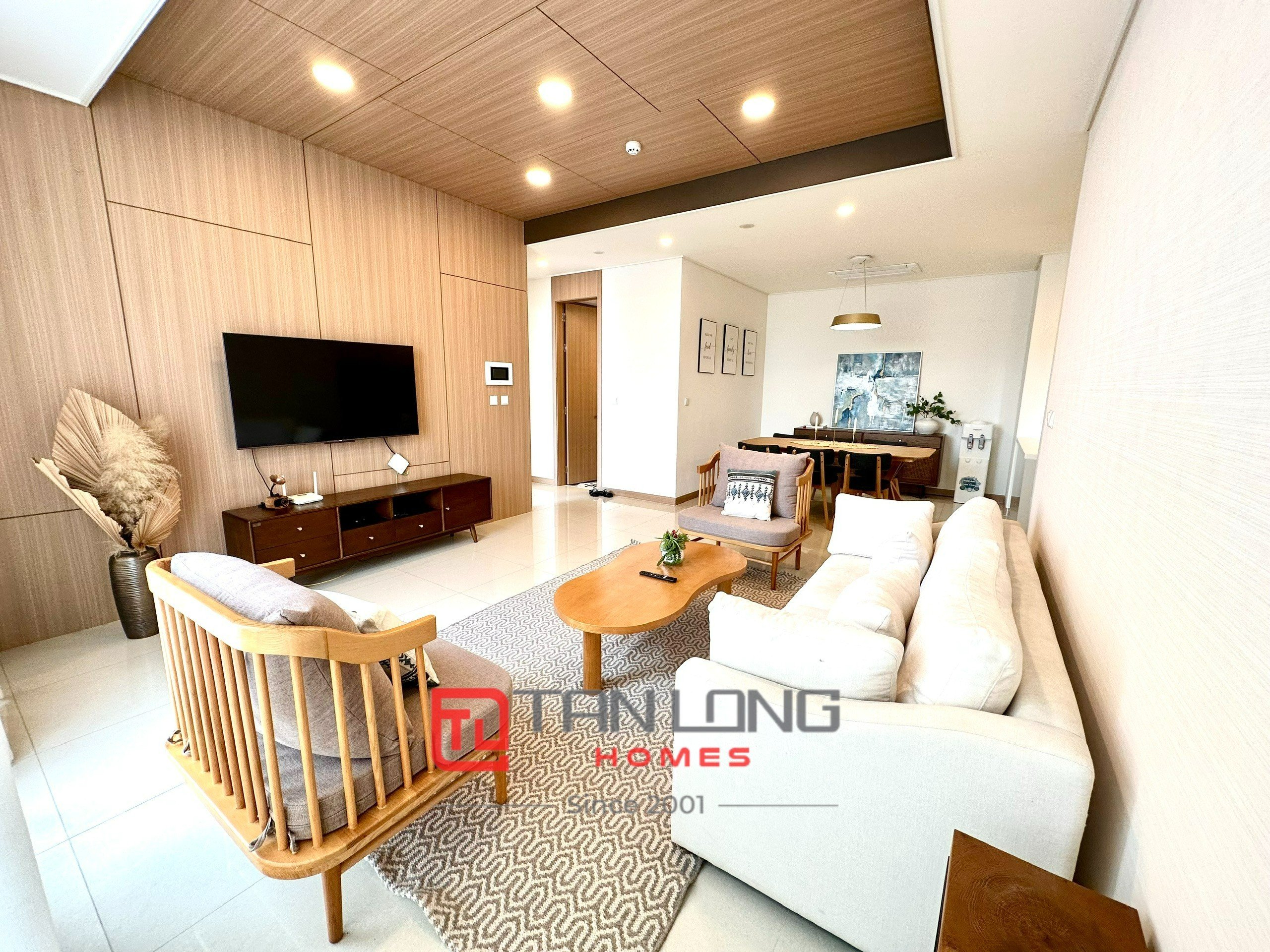 Cho thuê căn 2 ngủ 96m2 tầng cao full đồ mới tòa 902 Starlake, sẵn nhà trống 1