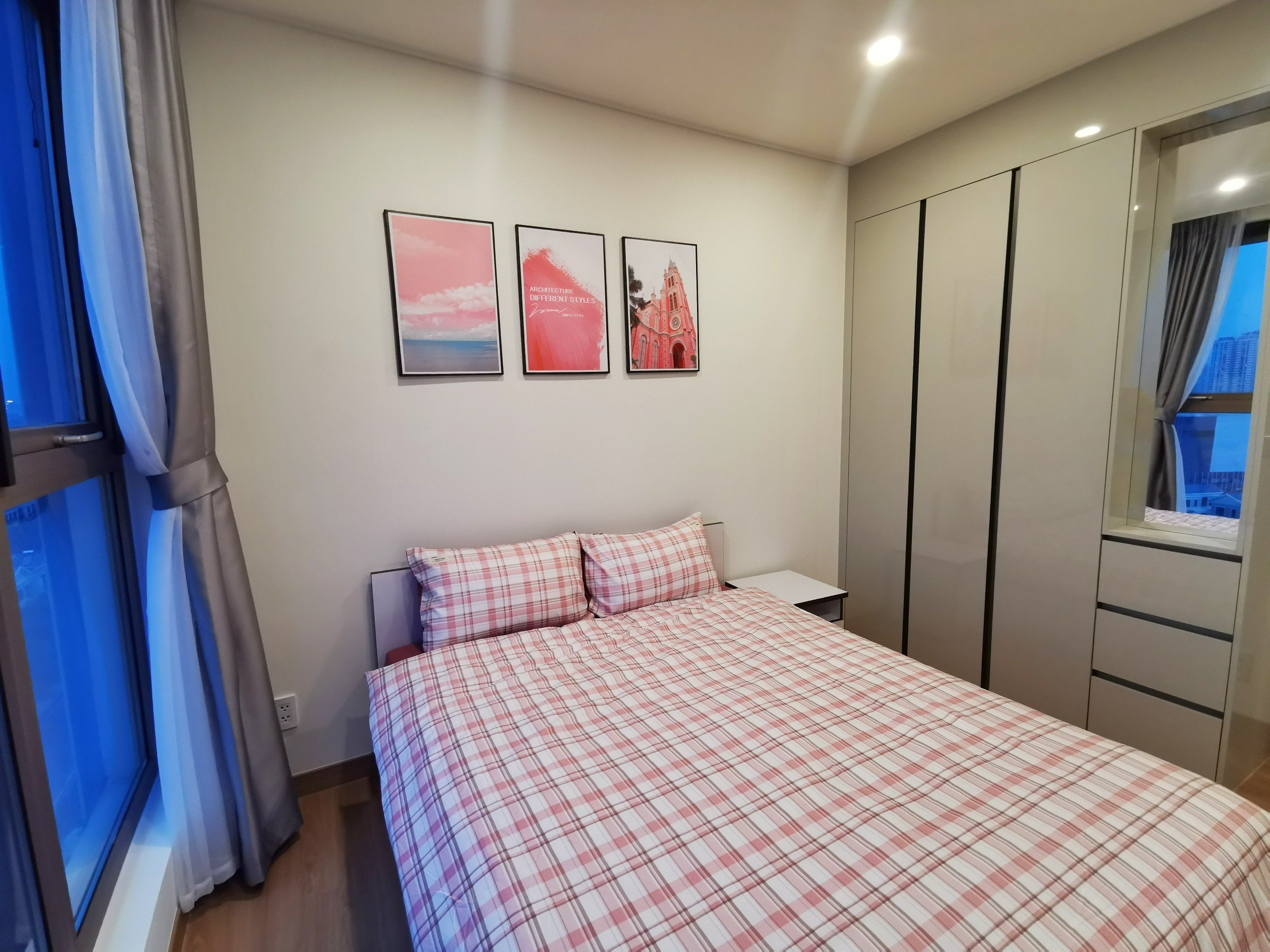 Cho thuê căn 2PN/91,2m2 tầng trung view biệt thự Full đồ mới đẹp tại 902 Starlake 9