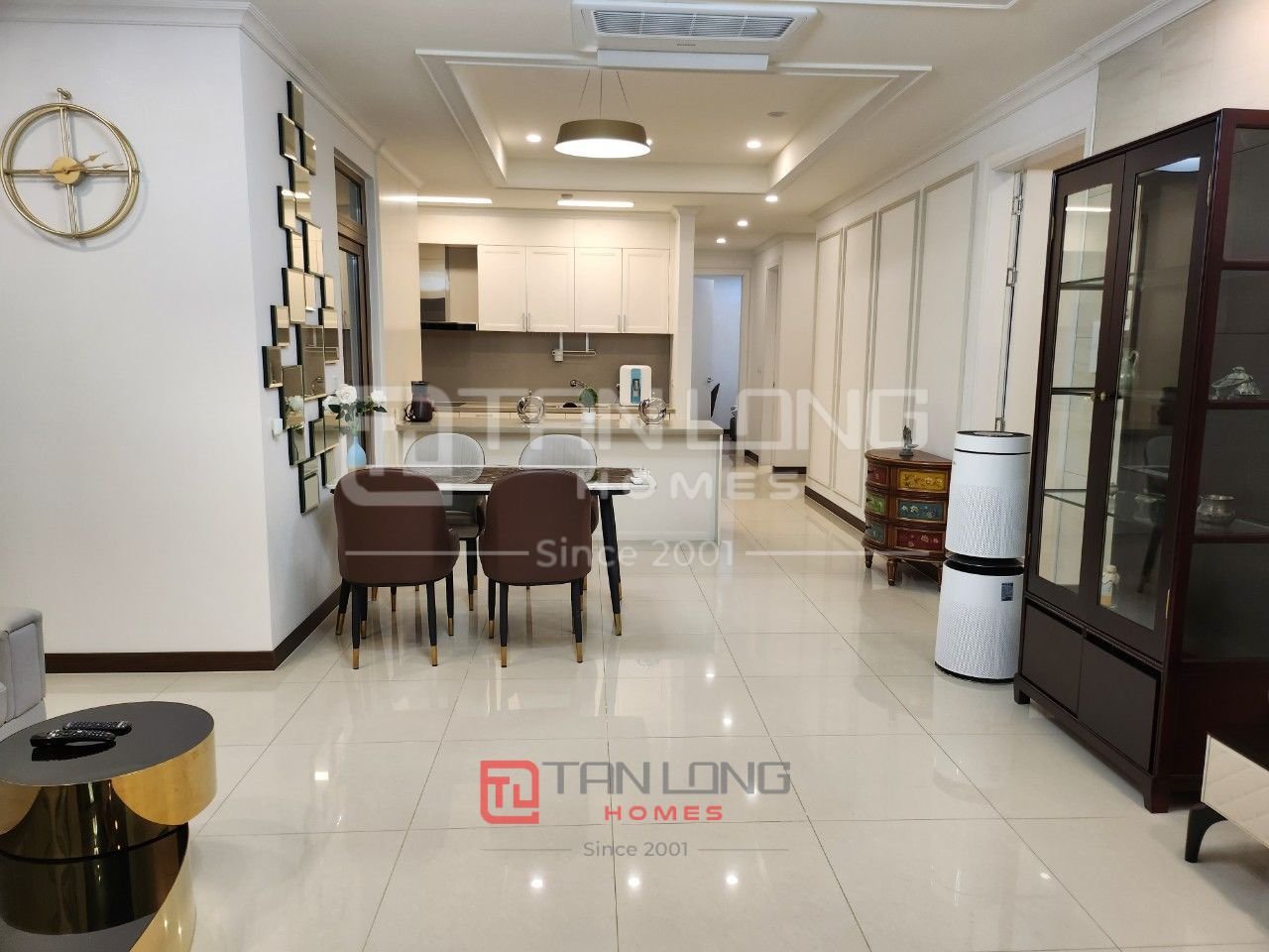 Cho thuê căn 3 ngủ 125.5m2 full đồ nhập khẩu, view 2 hồ đẳng cấp tại 903 Starlake 1