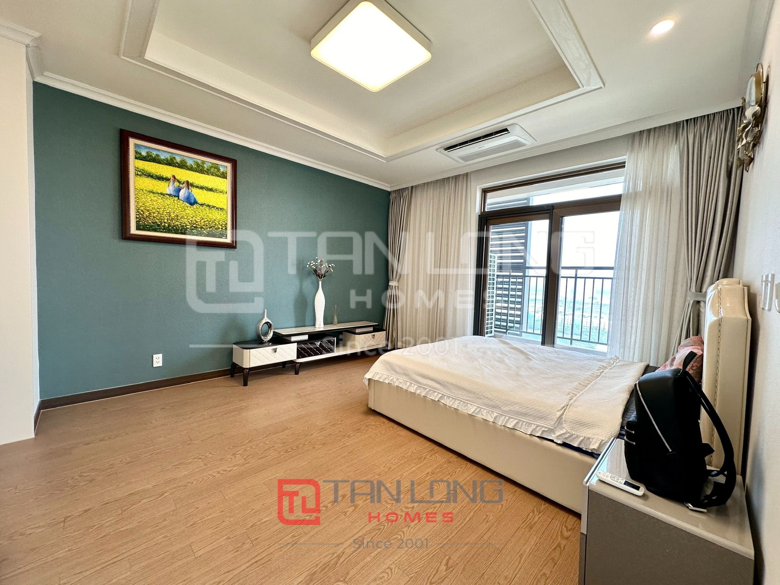 Cho thuê căn 3 ngủ 125.5m2 full đồ nhập khẩu, view 2 hồ đẳng cấp tại 903 Starlake 6
