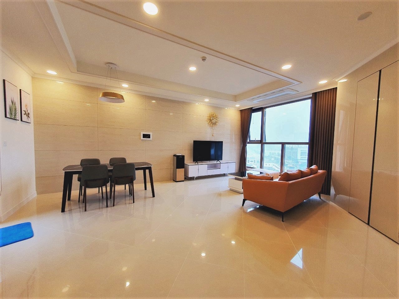 Cho thuê căn 3PN/110m2 tầng thấp view Biệt thự tại 901B Starlake 2