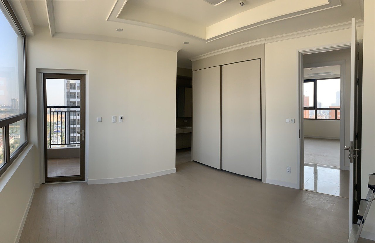 Cho thuê căn 3PN/112m2 - Mẫu F, tầng trung tại 902 Starlake Tây Hồ 10