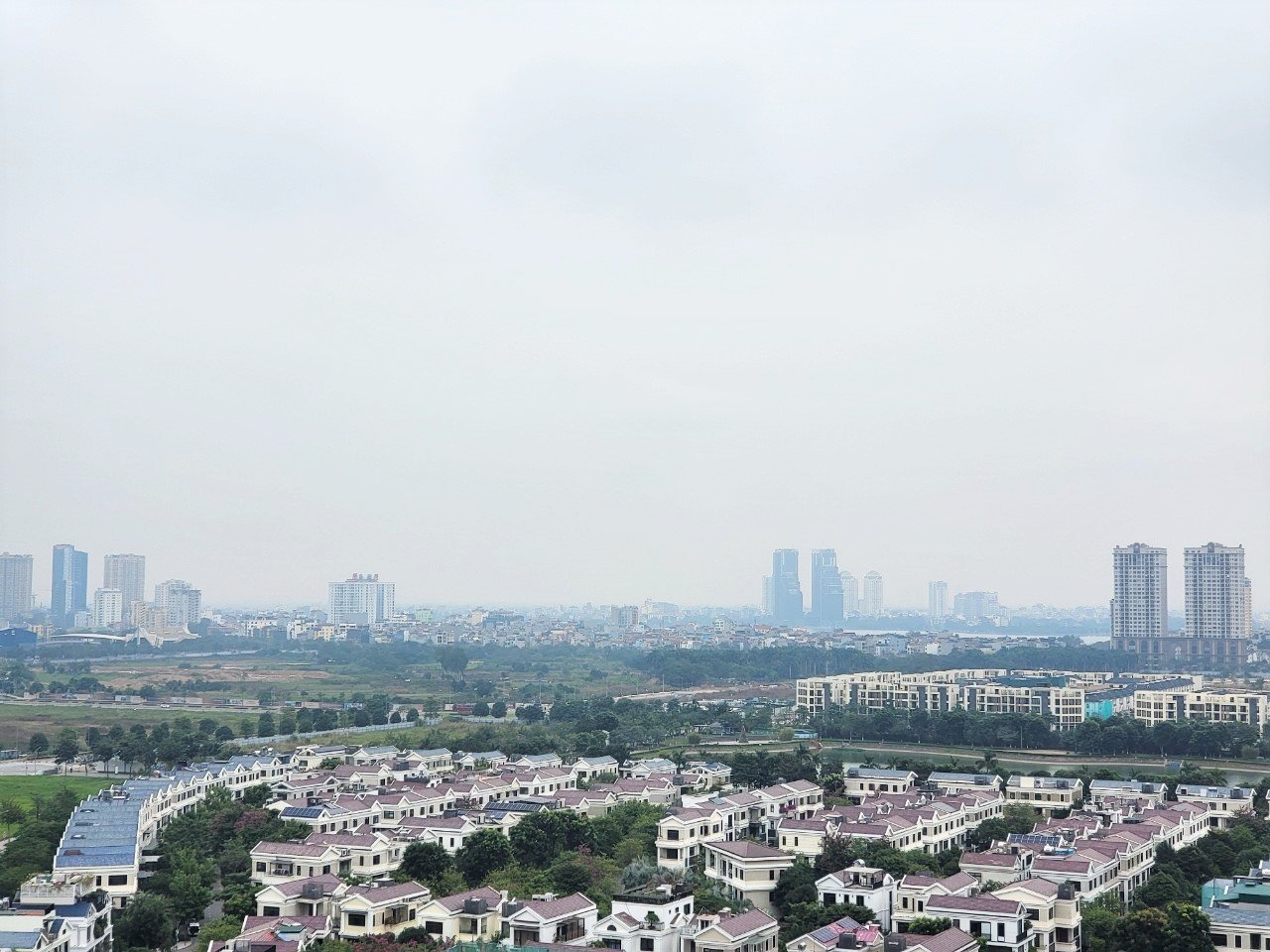 Cho thuê căn 3PN/G-113m2 full đồ view biệt thự + hồ tại 901 Starlake 7