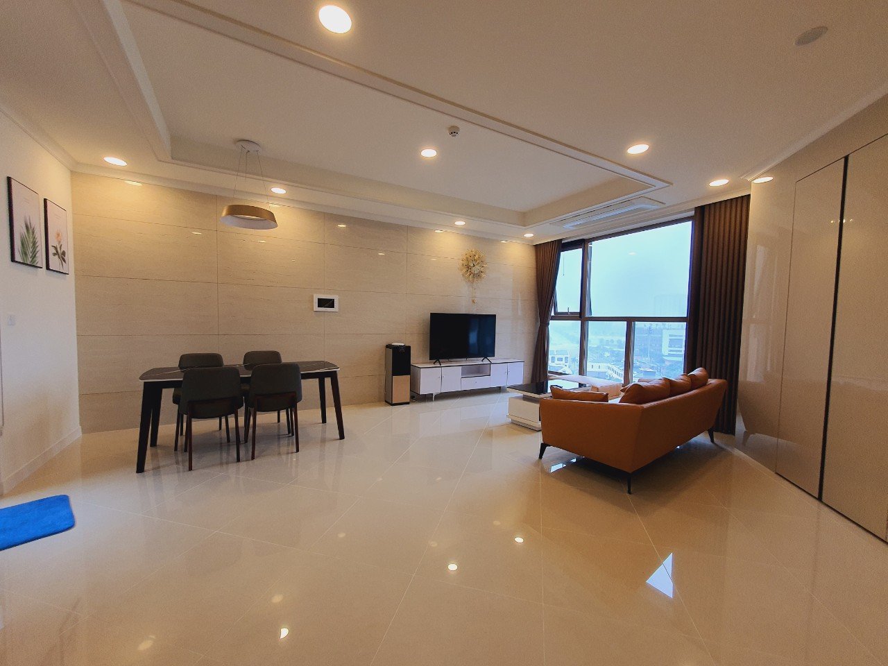 Cho thuê căn E-110m2 full đồ view biệt thự đẳng cấp tòa 901 Starlake 2