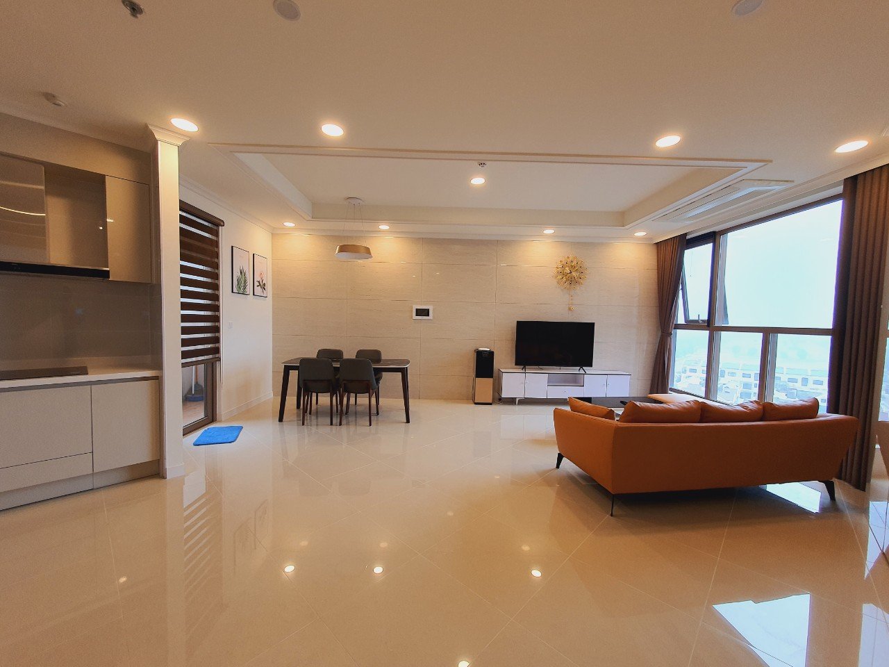 Cho thuê căn E-110m2 full đồ view biệt thự đẳng cấp tòa 901 Starlake 3