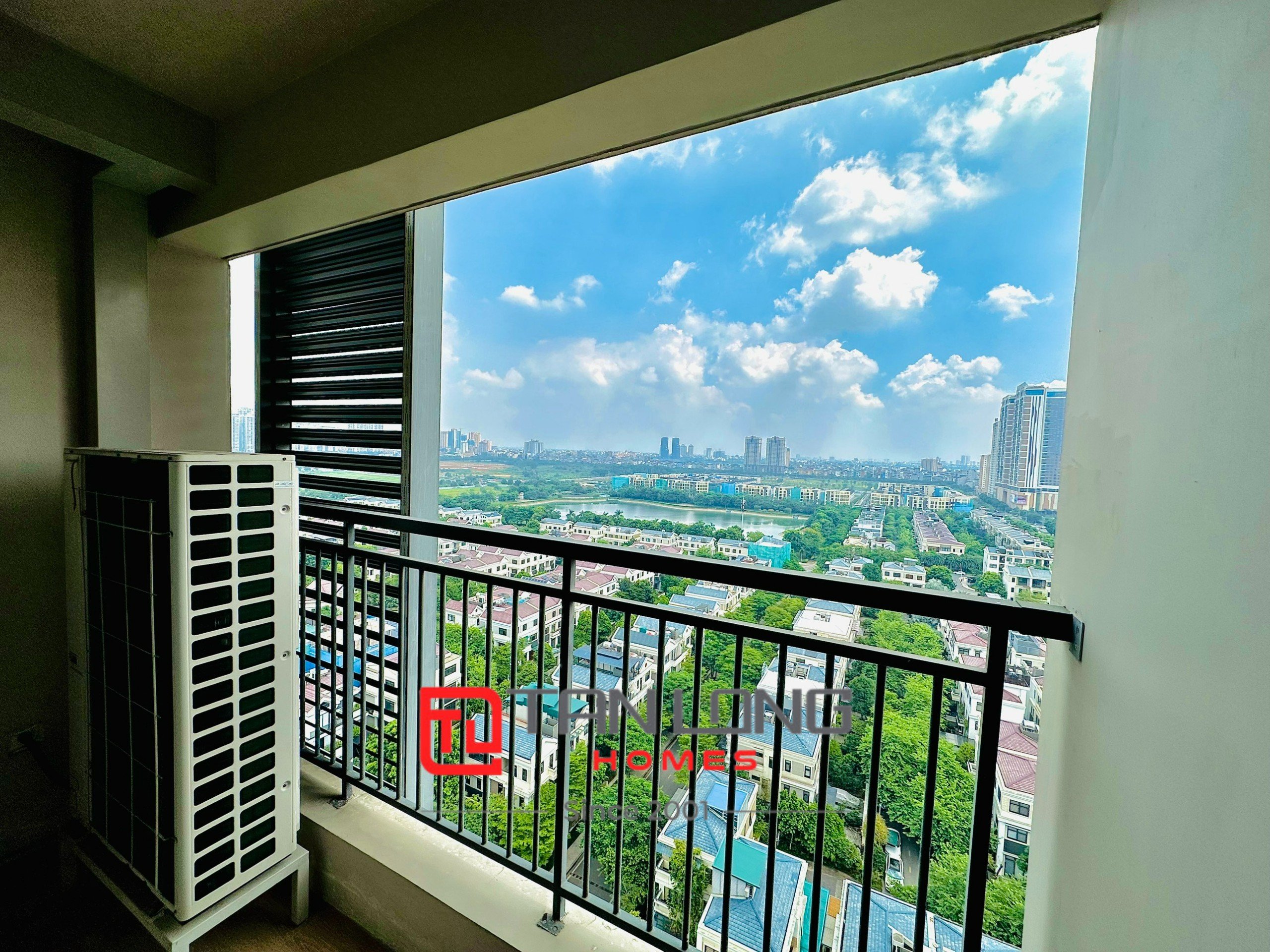 Cho thuê căn G1-113m2 mới nguyên bản, view trực diện hồ tại 903 Starlake 10
