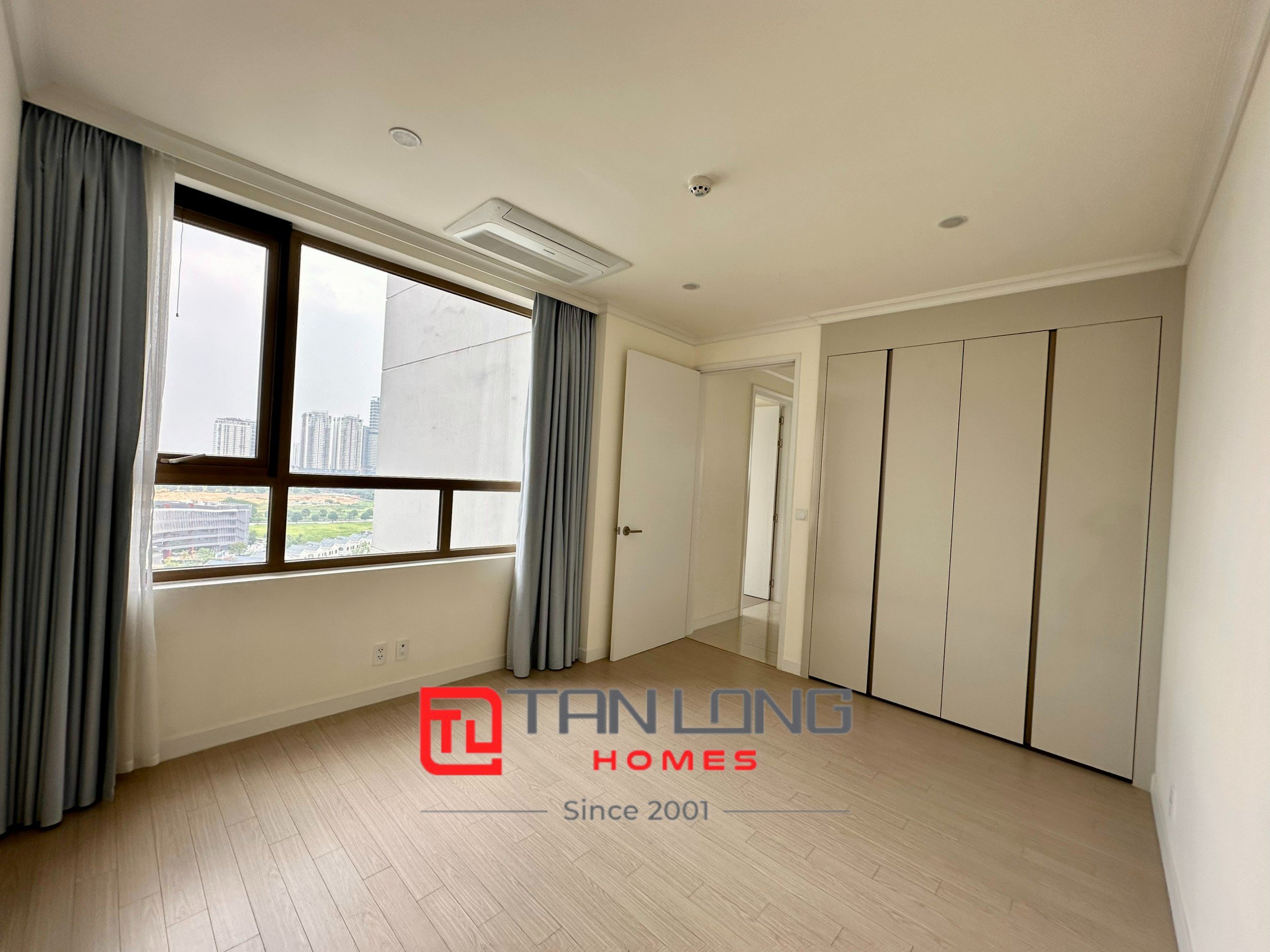 Cho thuê căn G1-113m2 mới nguyên bản, view trực diện hồ tại 903 Starlake 7