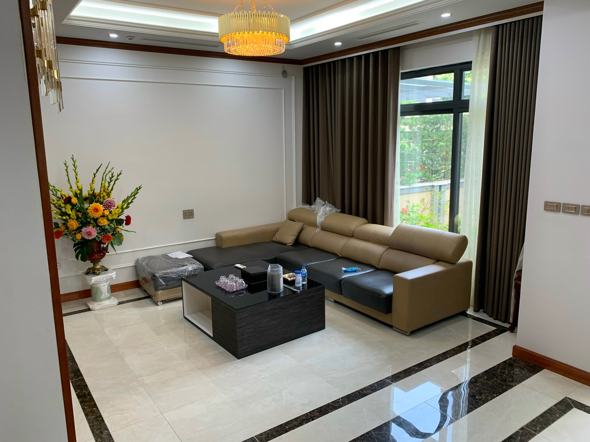 Cho thuê căn góc song lập 215m2 Starlake đầy đủ đồ 2