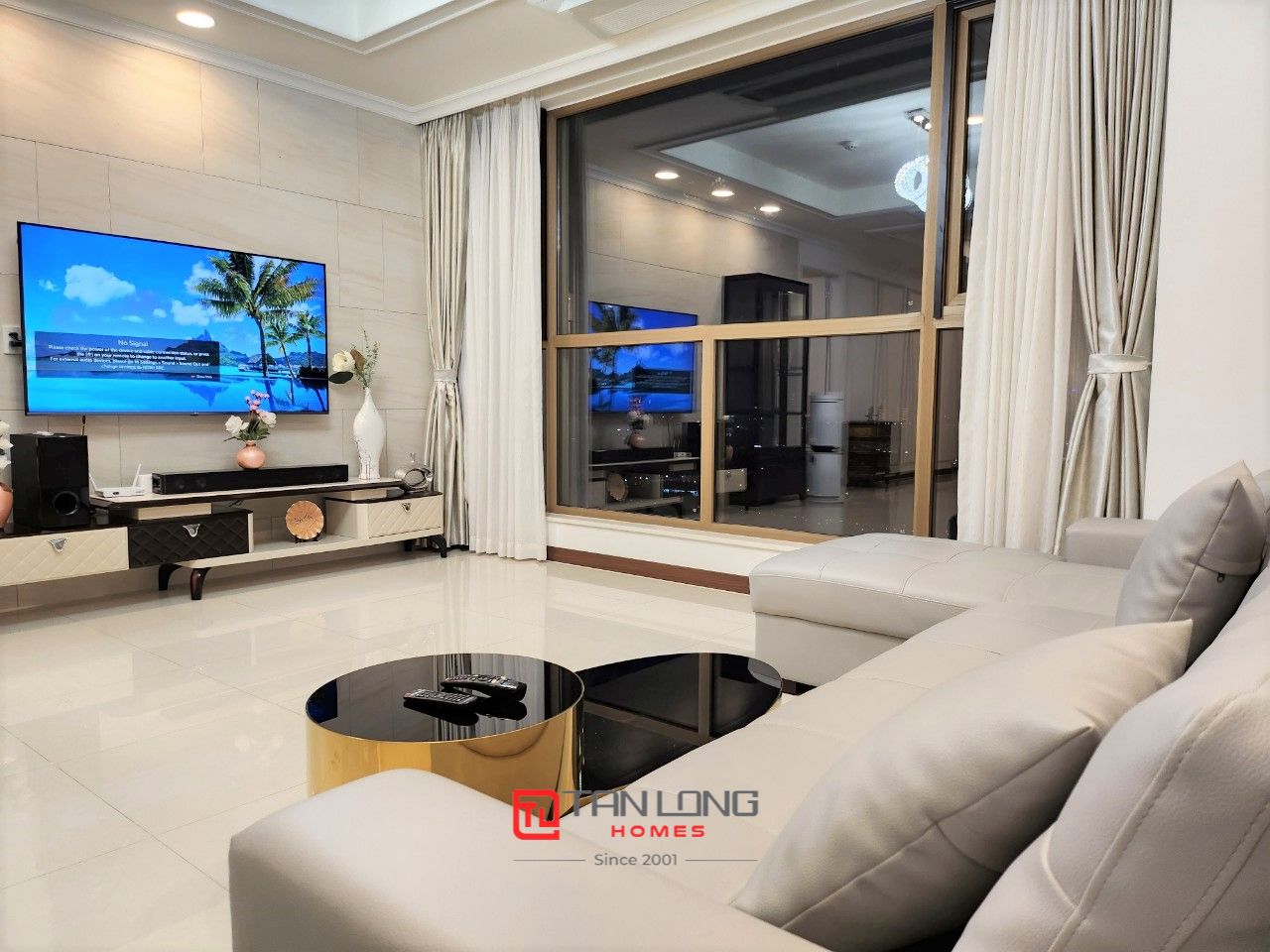 Cho thuê căn H-125m2 full đồ mới, tầng cao view Hồ siêu đẹp tòa 903 1