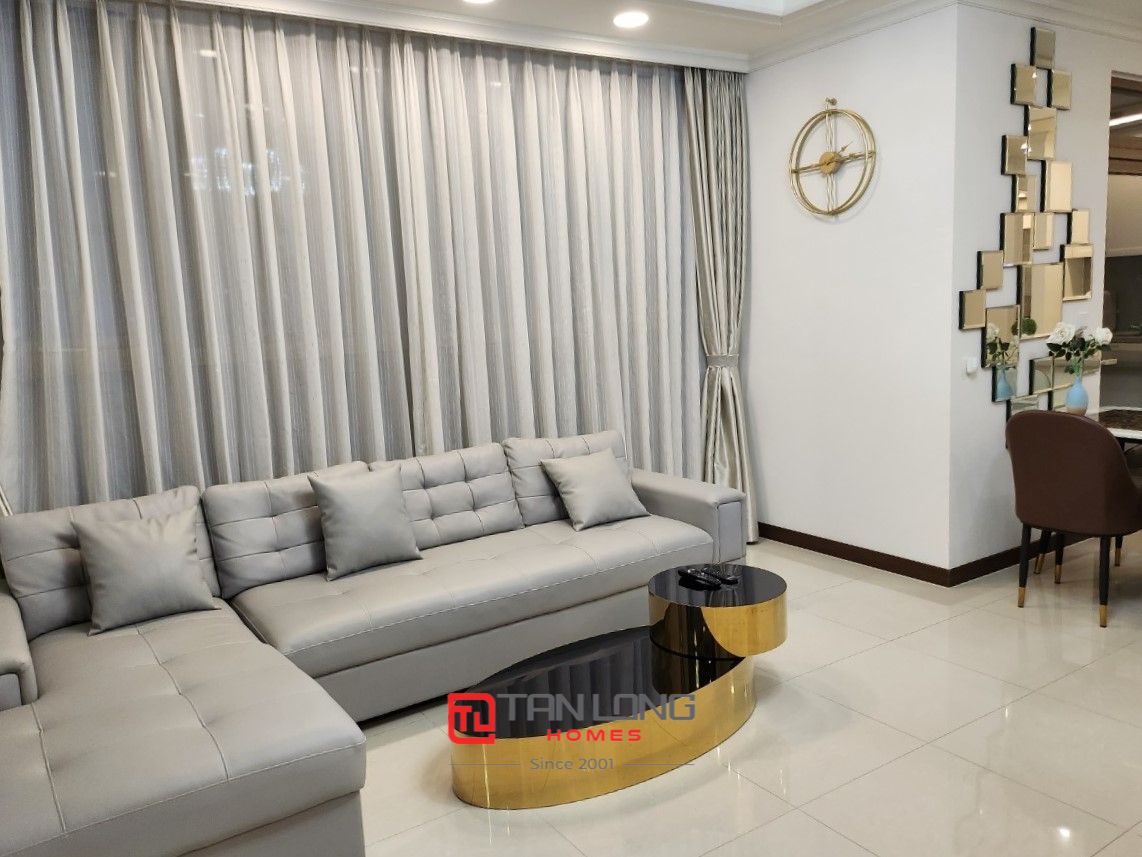 Cho thuê căn H-125m2 full đồ mới, tầng cao view Hồ siêu đẹp tòa 903 10