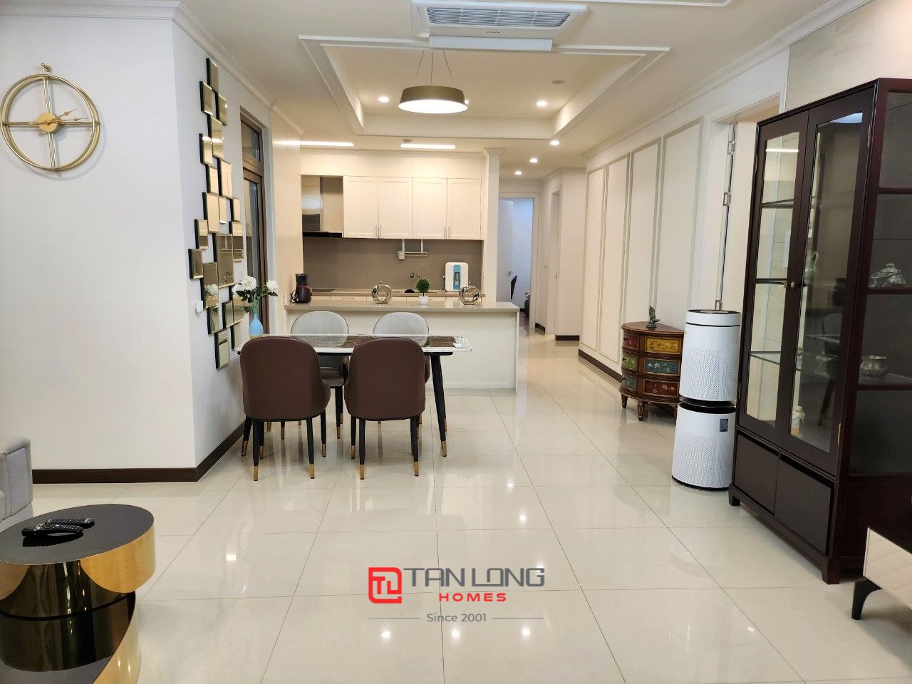 Cho thuê căn H-125m2 full đồ mới, tầng cao view Hồ siêu đẹp tòa 903 5