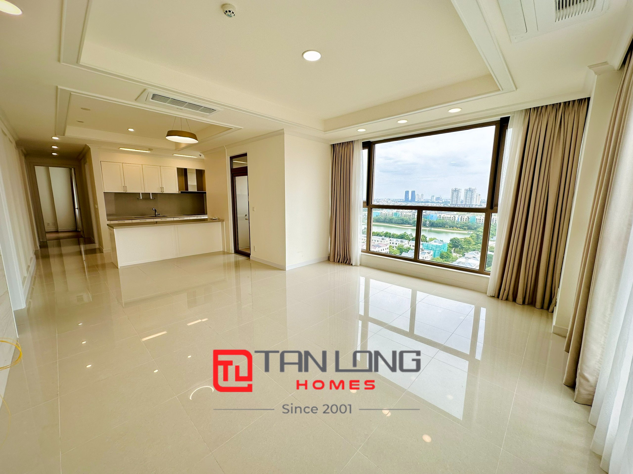 Cho thuê căn H-125m2 view hồ, nội thất nguyên bản tại 903 Starlake 1