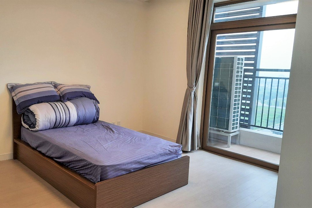 Cho thuê căn hộ 03 phòng ngủ giá cực tốt chung cư cao cấp Starlake 4