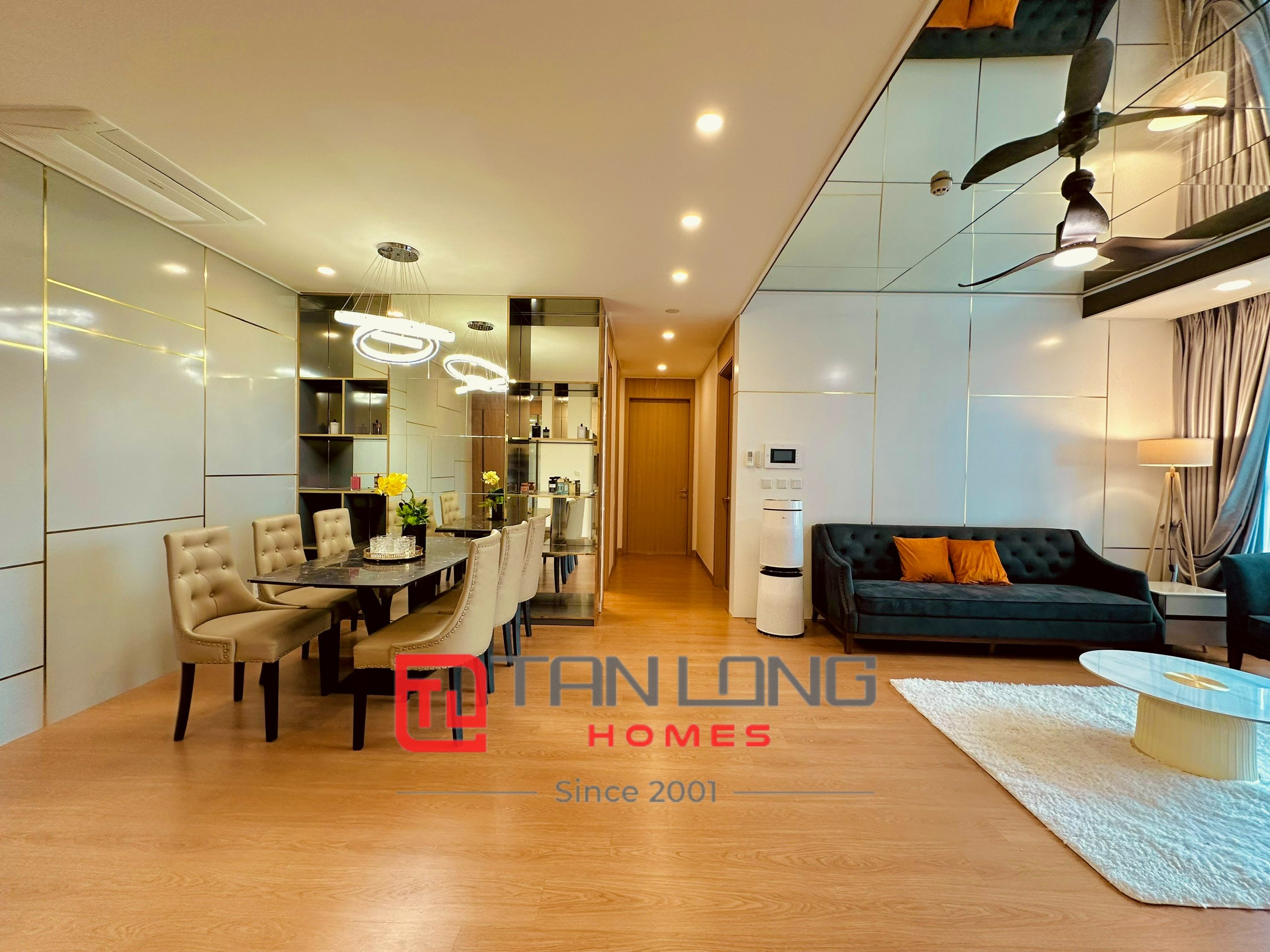 Cho thuê căn hộ 2 ngủ 101m2 full đồ mới nguyên tòa 901 Starlake 2