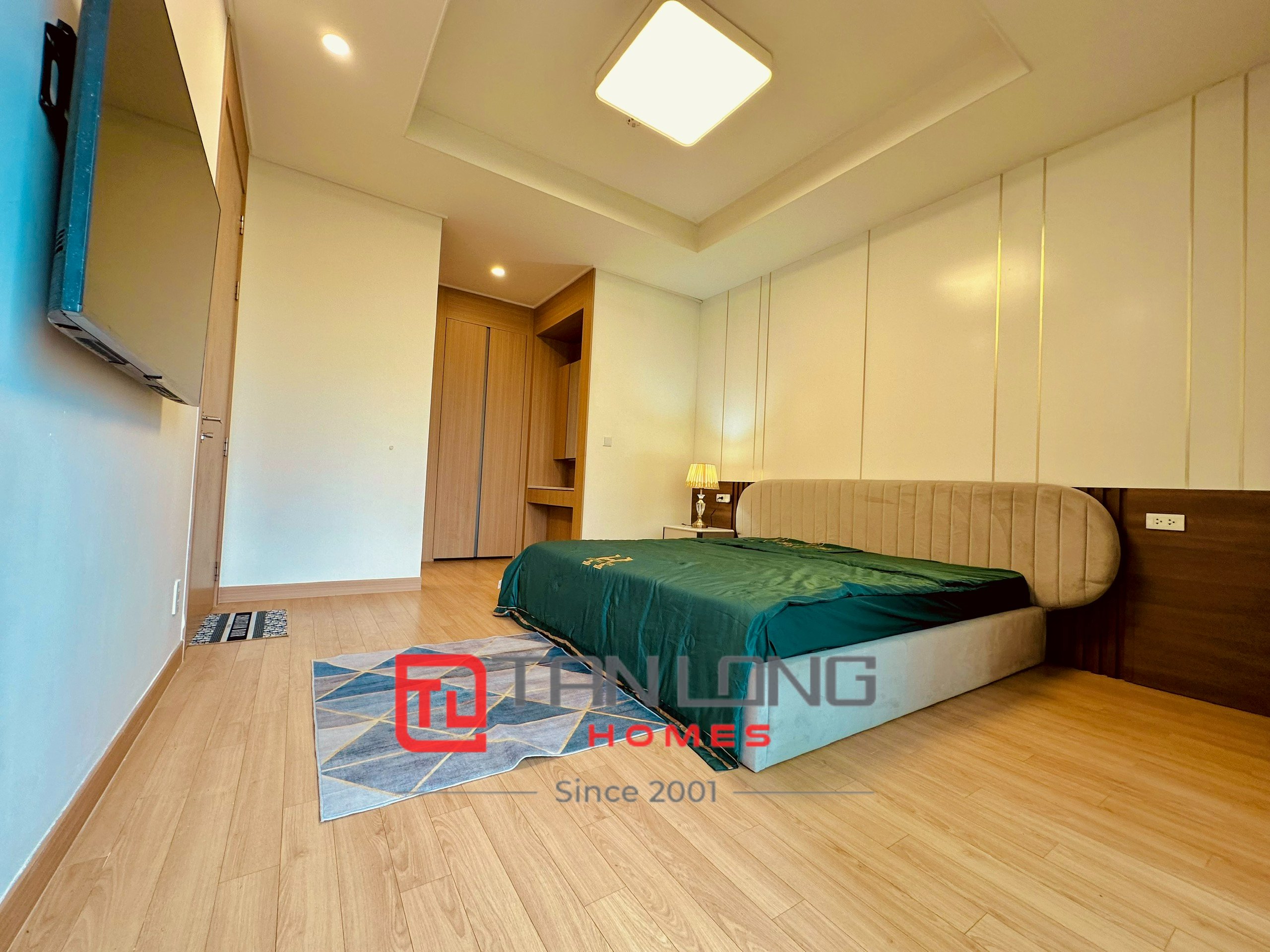 Cho thuê căn hộ 2 ngủ 101m2 full đồ mới nguyên tòa 901 Starlake 8