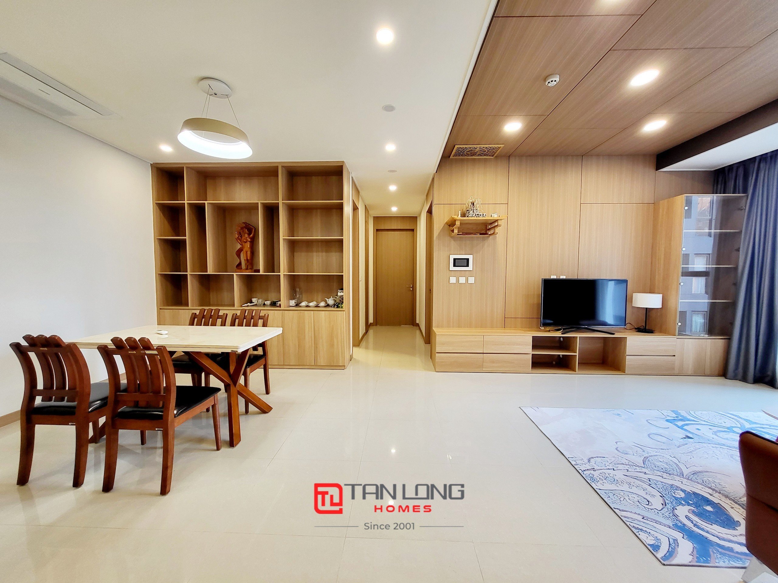 Cho thuê căn hộ 2 ngủ 101m2 full đồ mới, view đẹp, giá rẻ tại Starlake 2
