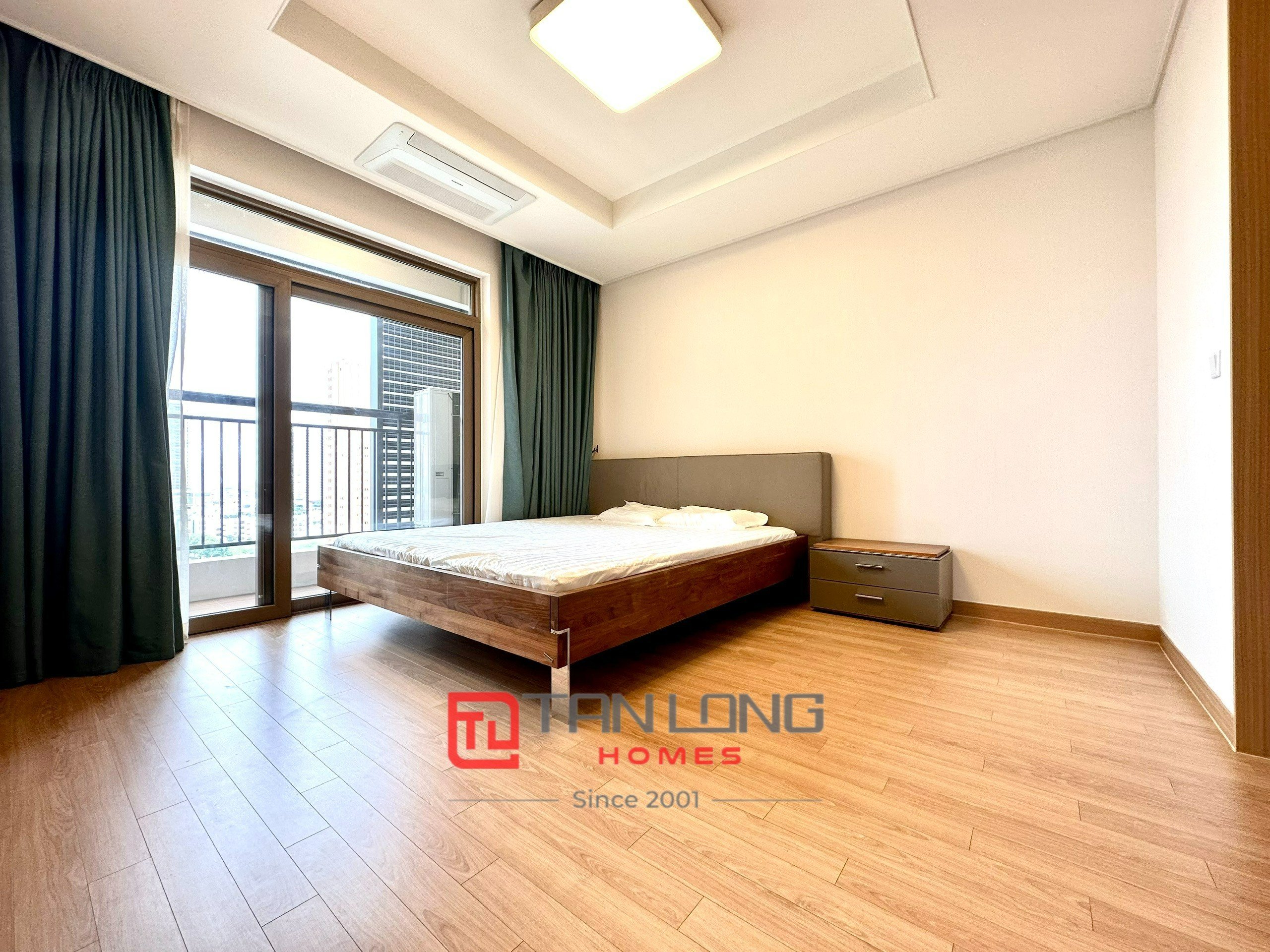 Cho thuê căn hộ 2PN/101m2 full đồ mới đẹp view hồ điều hòa tại 903 Starlake Tây Hồ 7