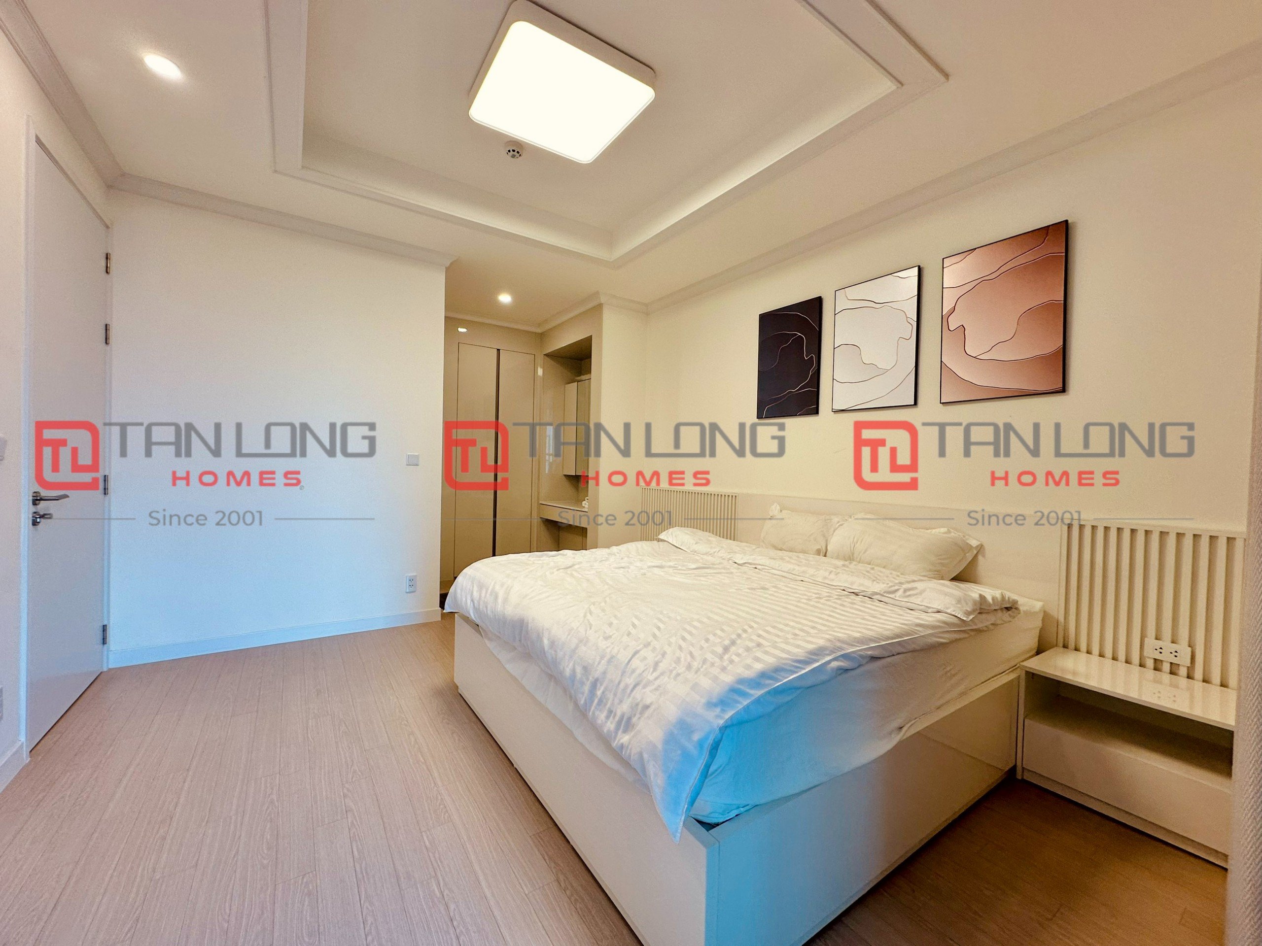 Cho thuê căn hộ 3 ngủ 110m2 tầng trung, full đồ mới đẹp tòa 901 Starlake 6