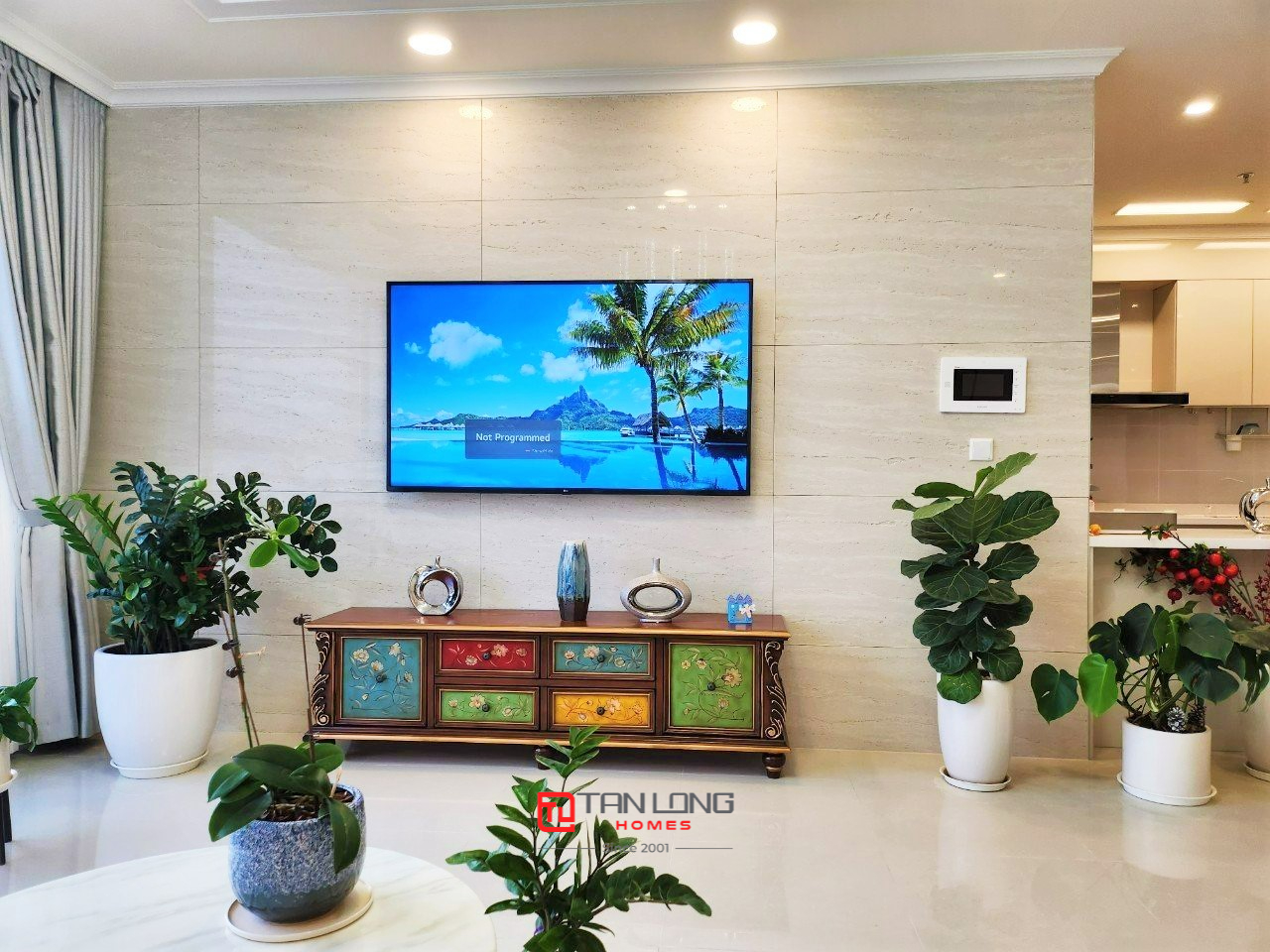 Cho thuê căn hộ 3 ngủ 113m2 full đồ view thoáng tại Starlake 2