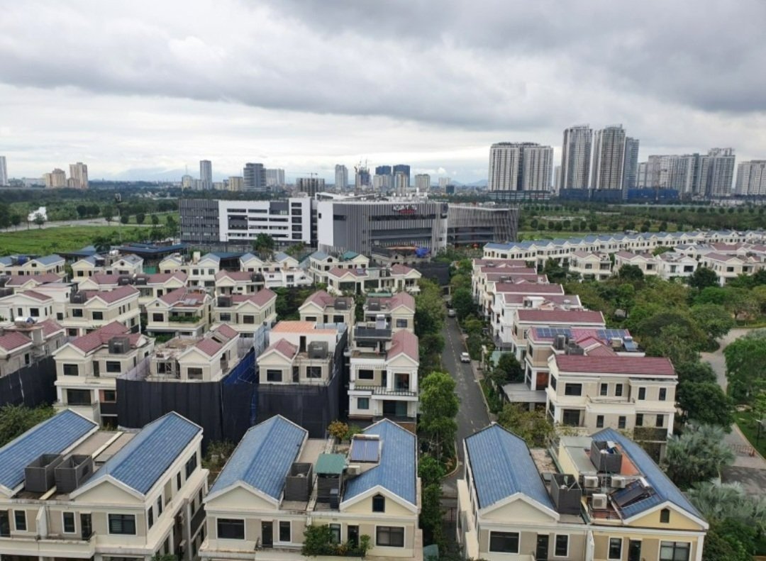 Cho thuê căn hộ 3 ngủ 113m2 tầng cao view thoáng tòa 901 Starlake 7