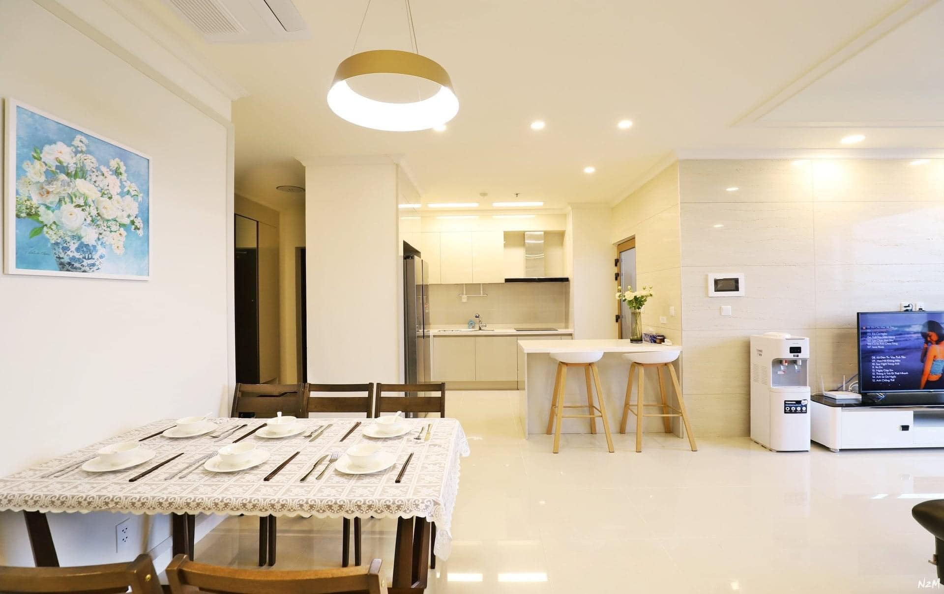 Cho thuê căn hộ 3 ngủ 125m2 full đồ tầng cao view thành phố tại 901 Starlake 3