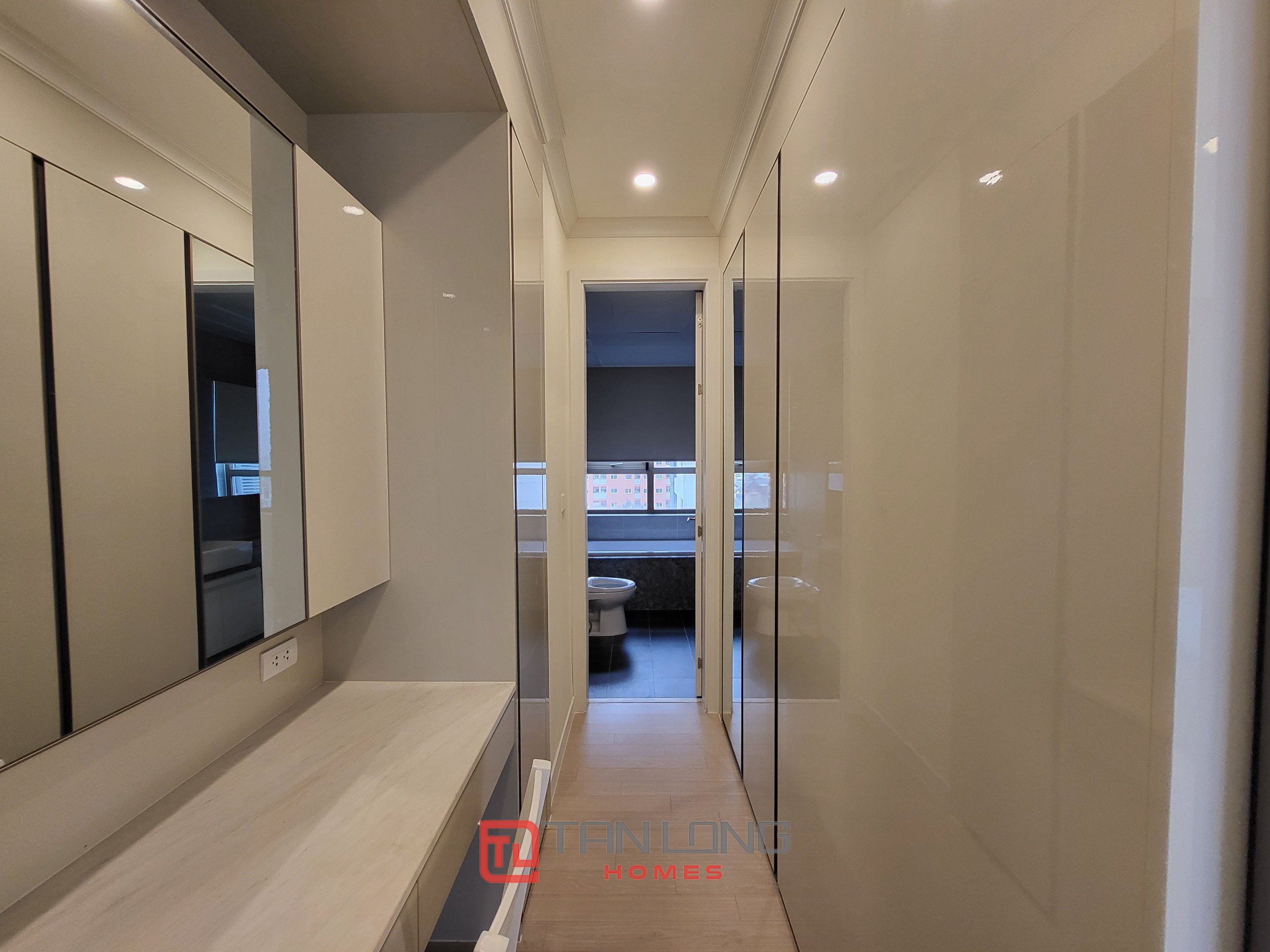 Cho thuê căn hộ 3 phòng ngủ 112m2 view biệt thự tại 902 Starlake 11