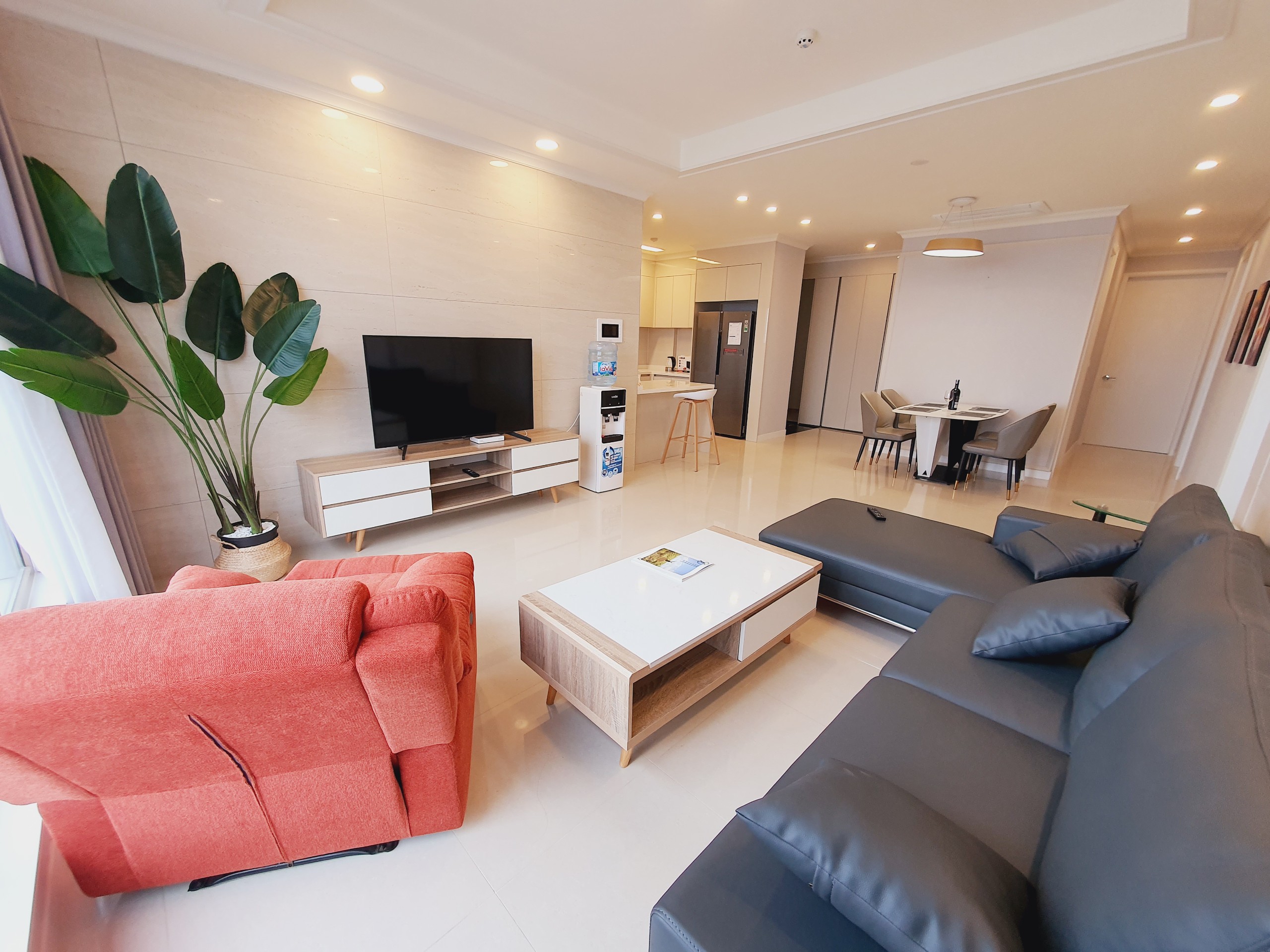 Cho thuê căn hộ 3 phòng ngủ 113m2 chung cư Starlake view hồ Tây cực đẹp 5