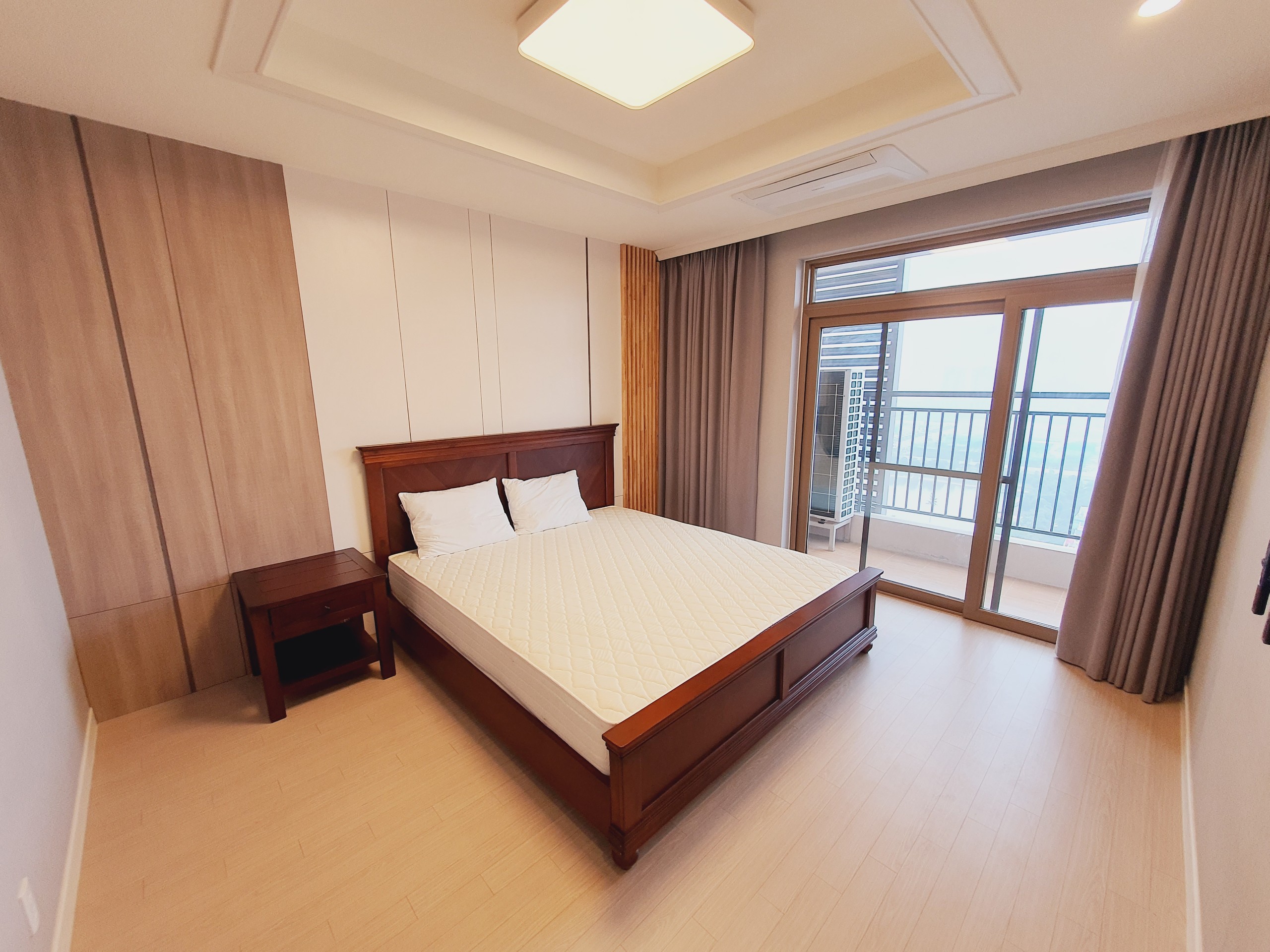 Cho thuê căn hộ 3 phòng ngủ 113m2 chung cư Starlake view hồ Tây cực đẹp 8