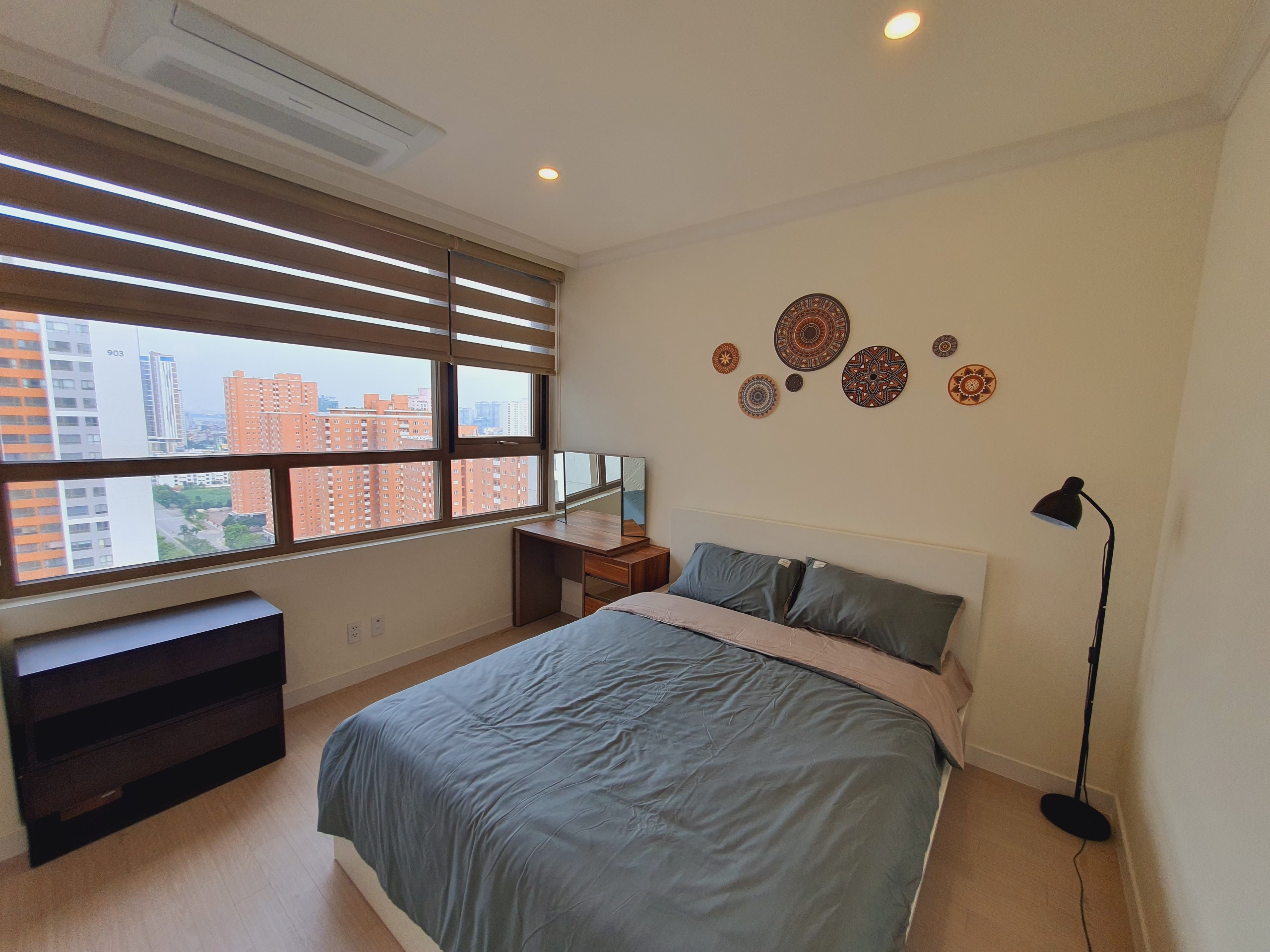 Cho thuê căn hộ 3 phòng ngủ tầng cao view đẹp tòa 901B Starlake Tây Hồ Tây 9