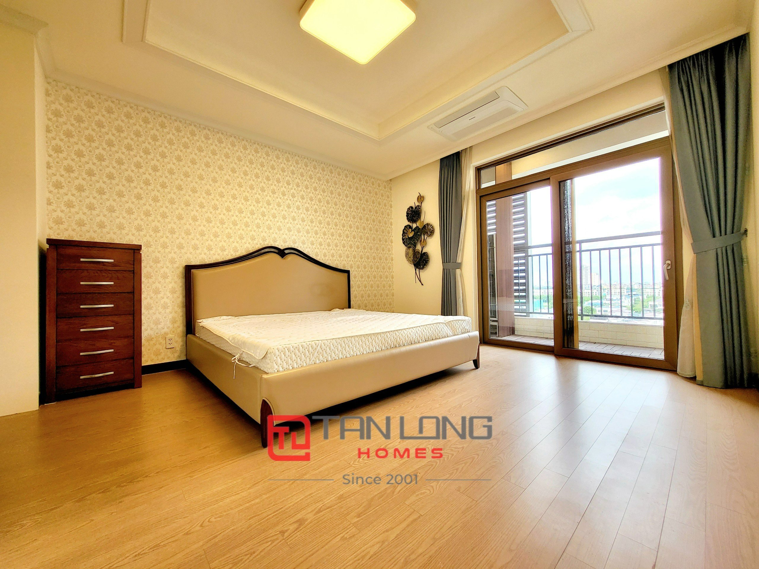 Cho thuê căn hộ 3PN rộng nhất dự án Starlake, diện tích 125m2 full đồ đẳng cấp 14
