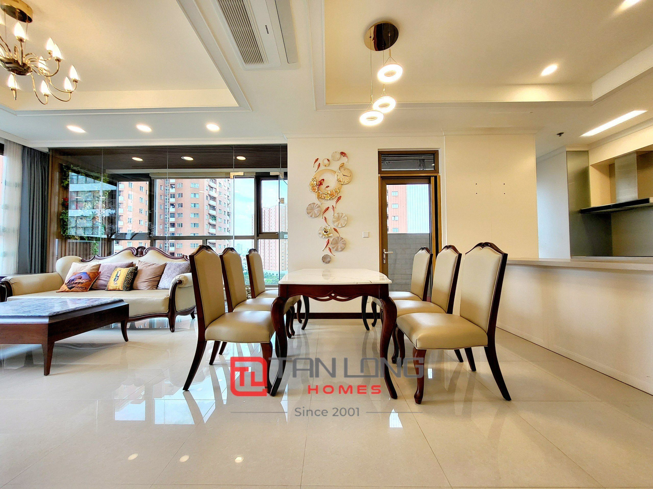 Cho thuê căn hộ 3PN rộng nhất dự án Starlake, diện tích 125m2 full đồ đẳng cấp 5