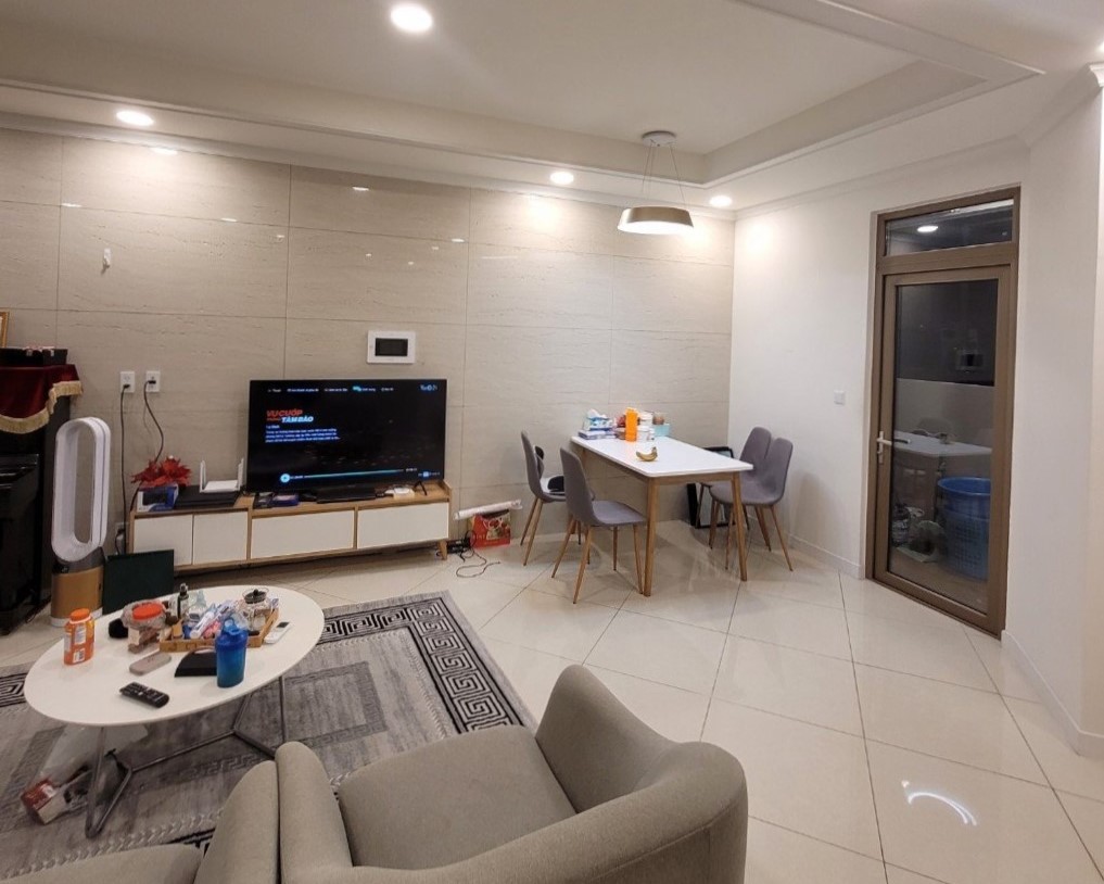 Cho thuê căn hộ 3PN/109.8m2 tầng cao, full đồ view hồ tòa 901A Starlake 2