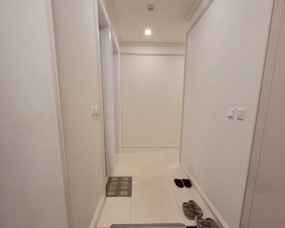 Cho thuê căn hộ 3PN/109.8m2 tầng cao, full đồ view hồ tòa 901A Starlake 3