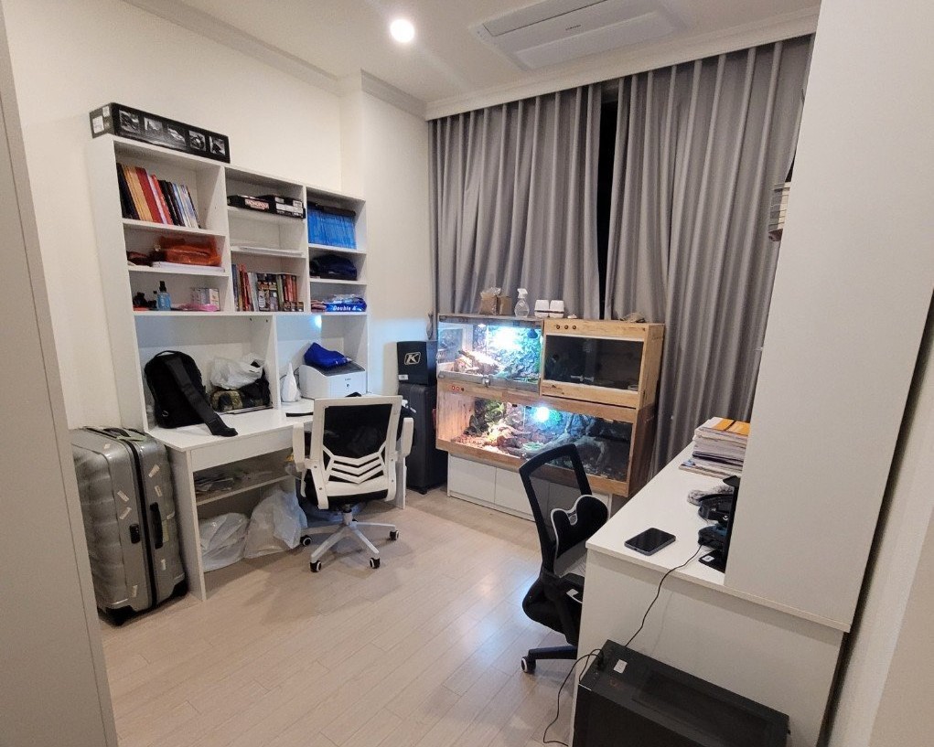 Cho thuê căn hộ 3PN/109.8m2 tầng cao, full đồ view hồ tòa 901A Starlake 4