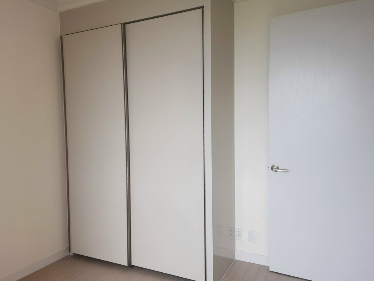 Cho thuê căn hộ 3PN/110m2 đồ cơ bản, tầng trung view biệt thự tại 901 Starlake 8