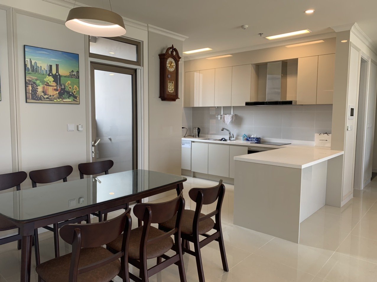 Cho thuê căn hộ 3PN/112m2 căn góc, khoảng tầng 15-20, view Hồ, full nội thất, tòa 902 Starlake 4