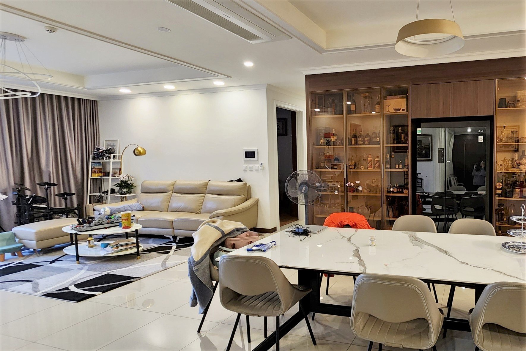 Cho thuê căn hộ 4 ngủ Starlake, diện tích 154,5m2 full đồ mới tòa 902 3