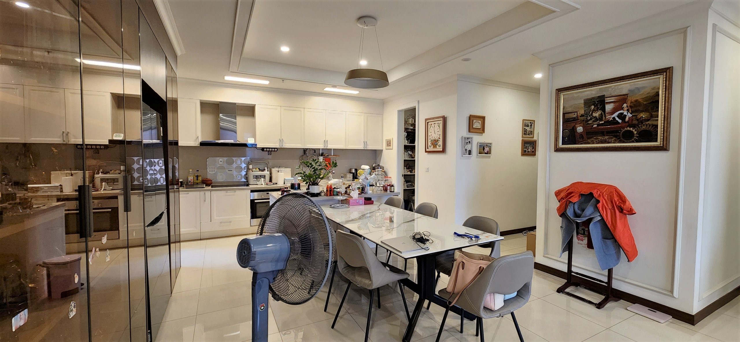 Cho thuê căn hộ 4 ngủ Starlake, diện tích 154,5m2 full đồ mới tòa 902 4
