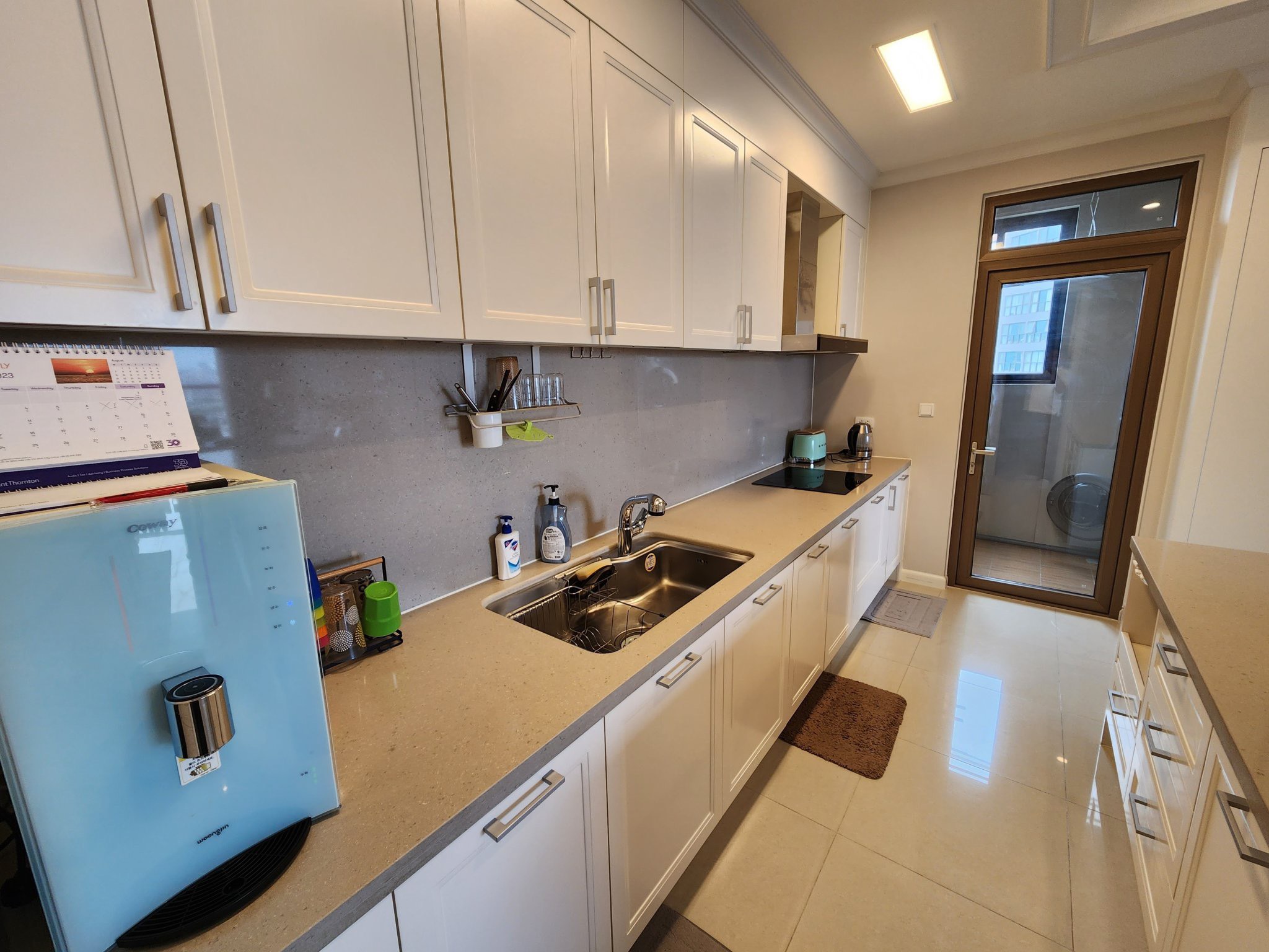 Cho thuê căn hộ 4PN/177m2 full đồ nhập khẩu tại chung cư cao cấp Starlake 4