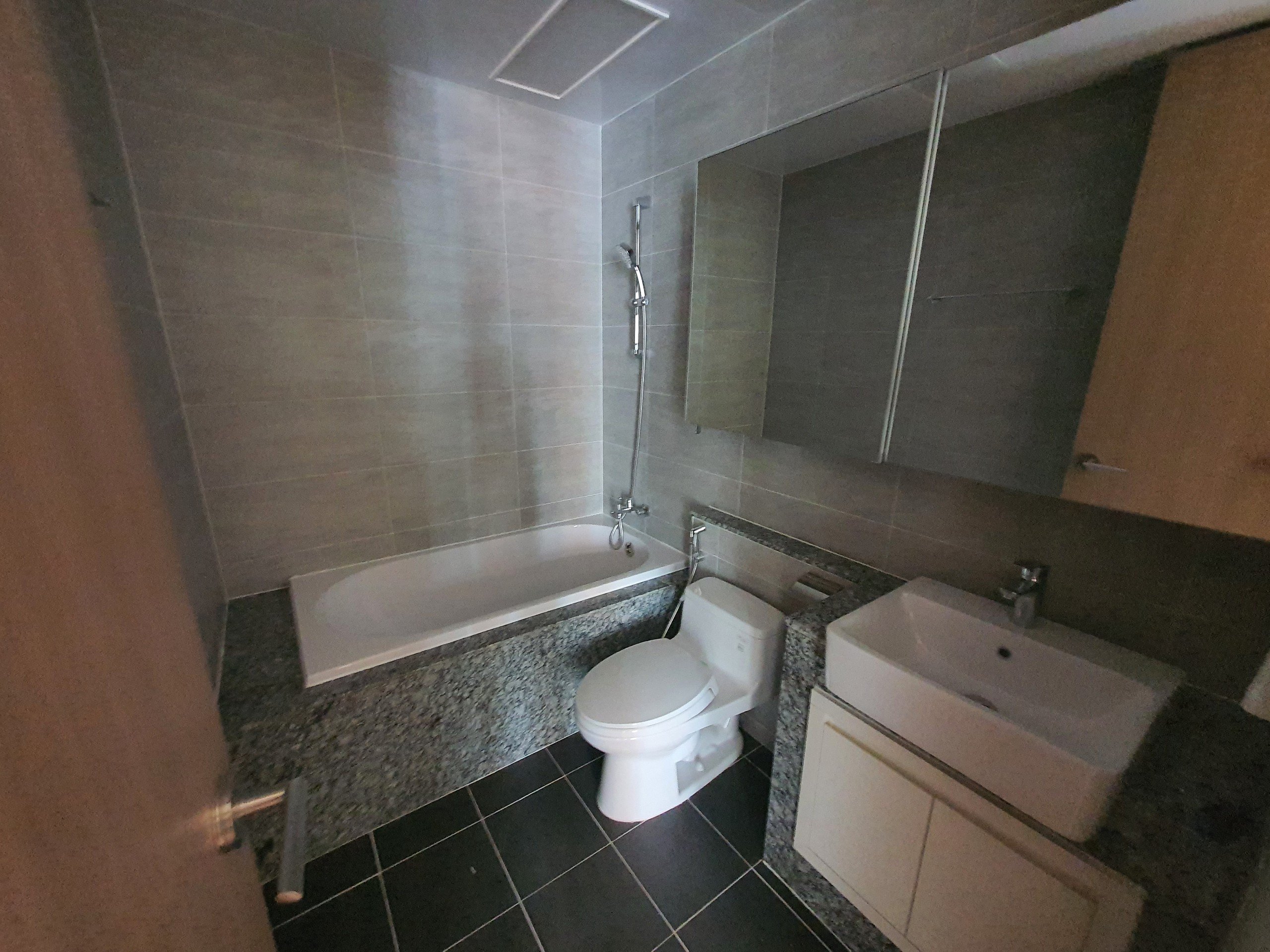Cho thuê căn hộ cao cấp Starlake 2 ngủ 98m2 trục C view Hồ, mới nguyên bản 10
