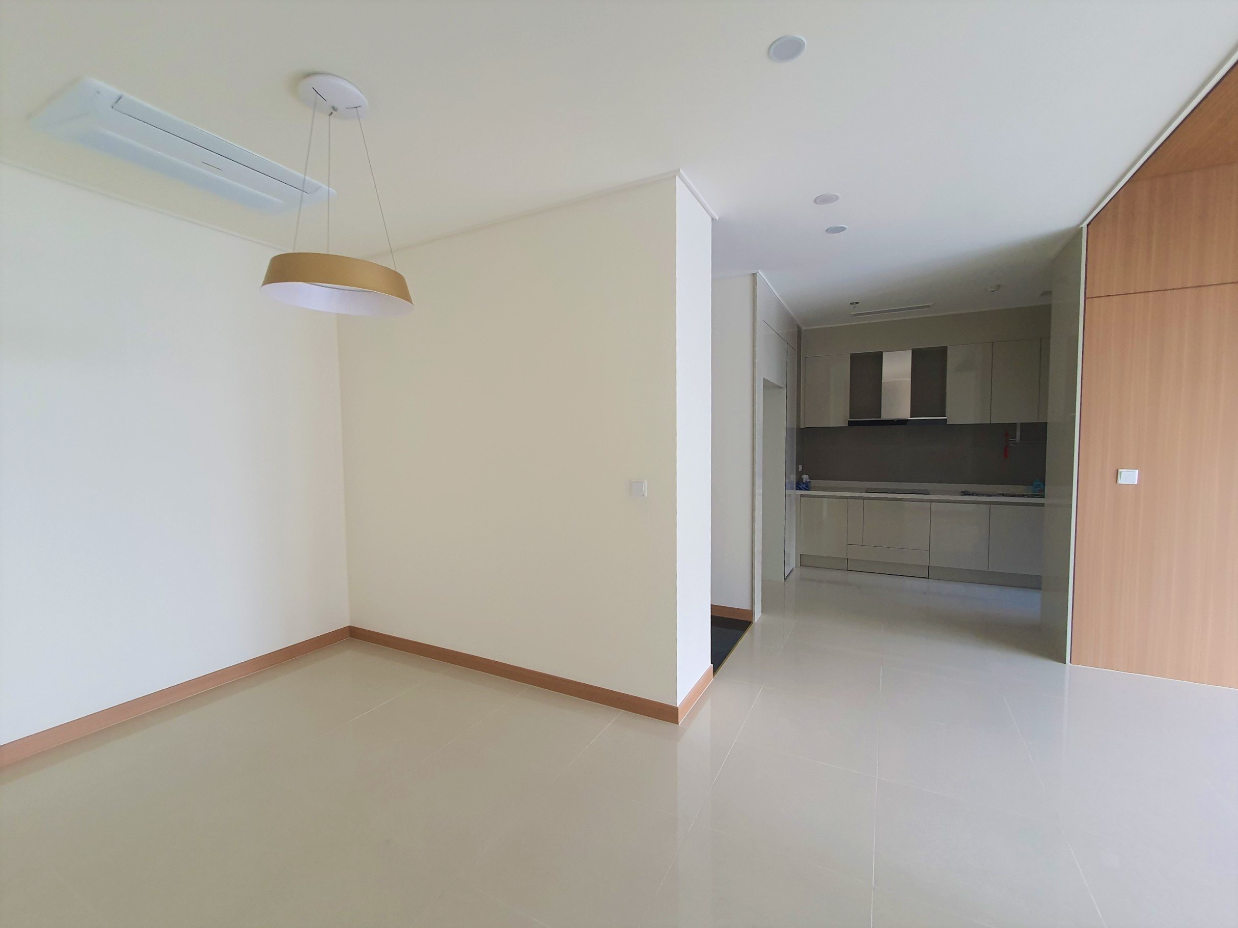 Cho thuê căn hộ cao cấp Starlake 2 ngủ 98m2 trục C view Hồ, mới nguyên bản 3
