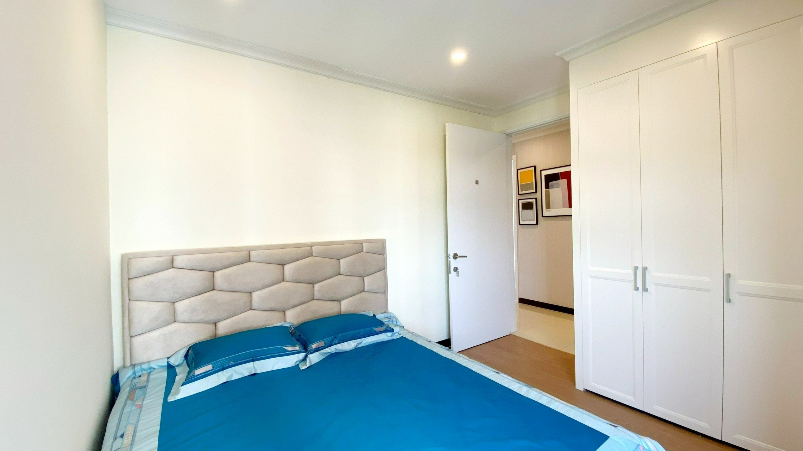 Cho thuê căn hộ sang trọng 4PN/177m2 (Căn K) full đồ nhập khẩu tại 902 Starlake 8
